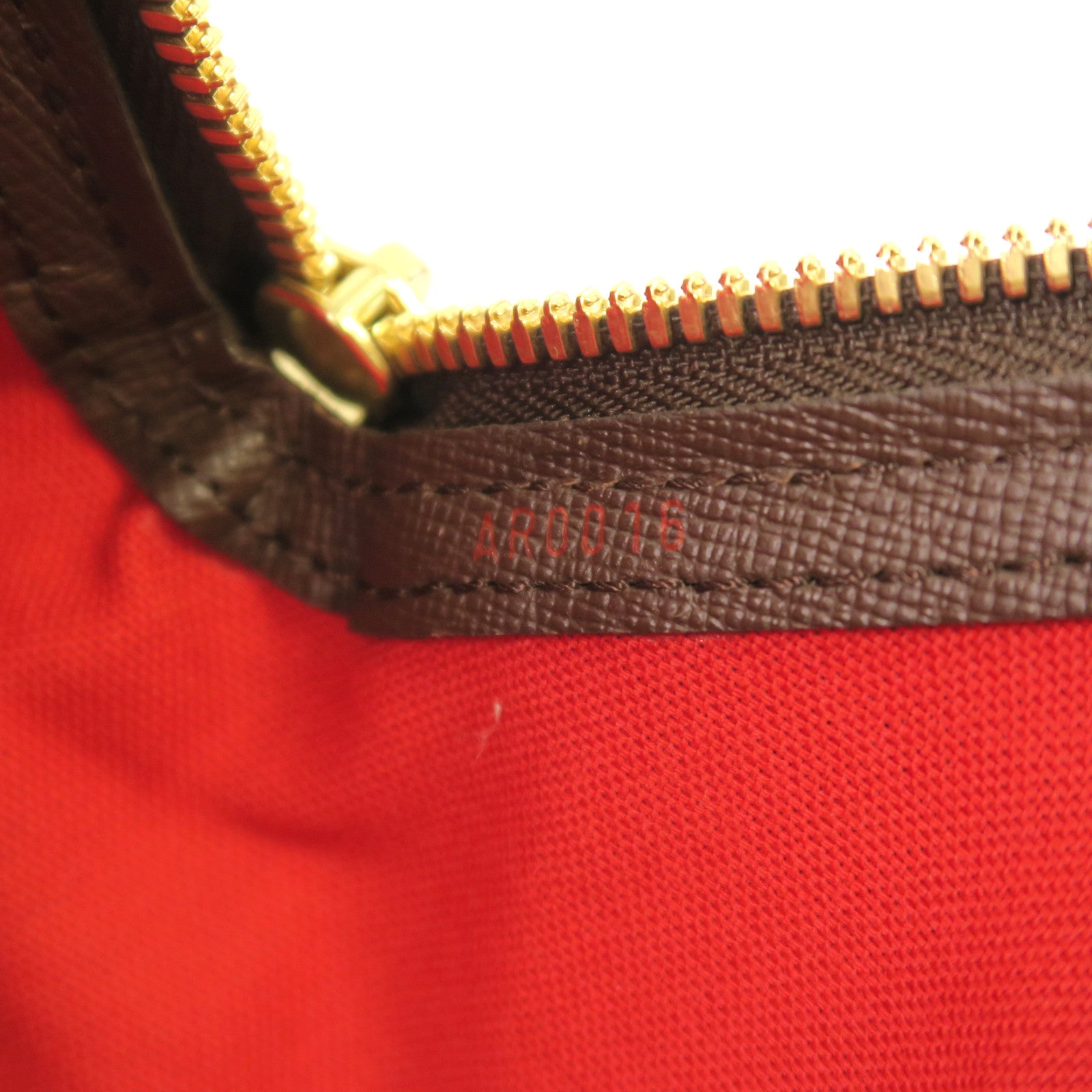 LOUIS VUITTON Damier Ebene Belem PM金扣手挽袋啡色