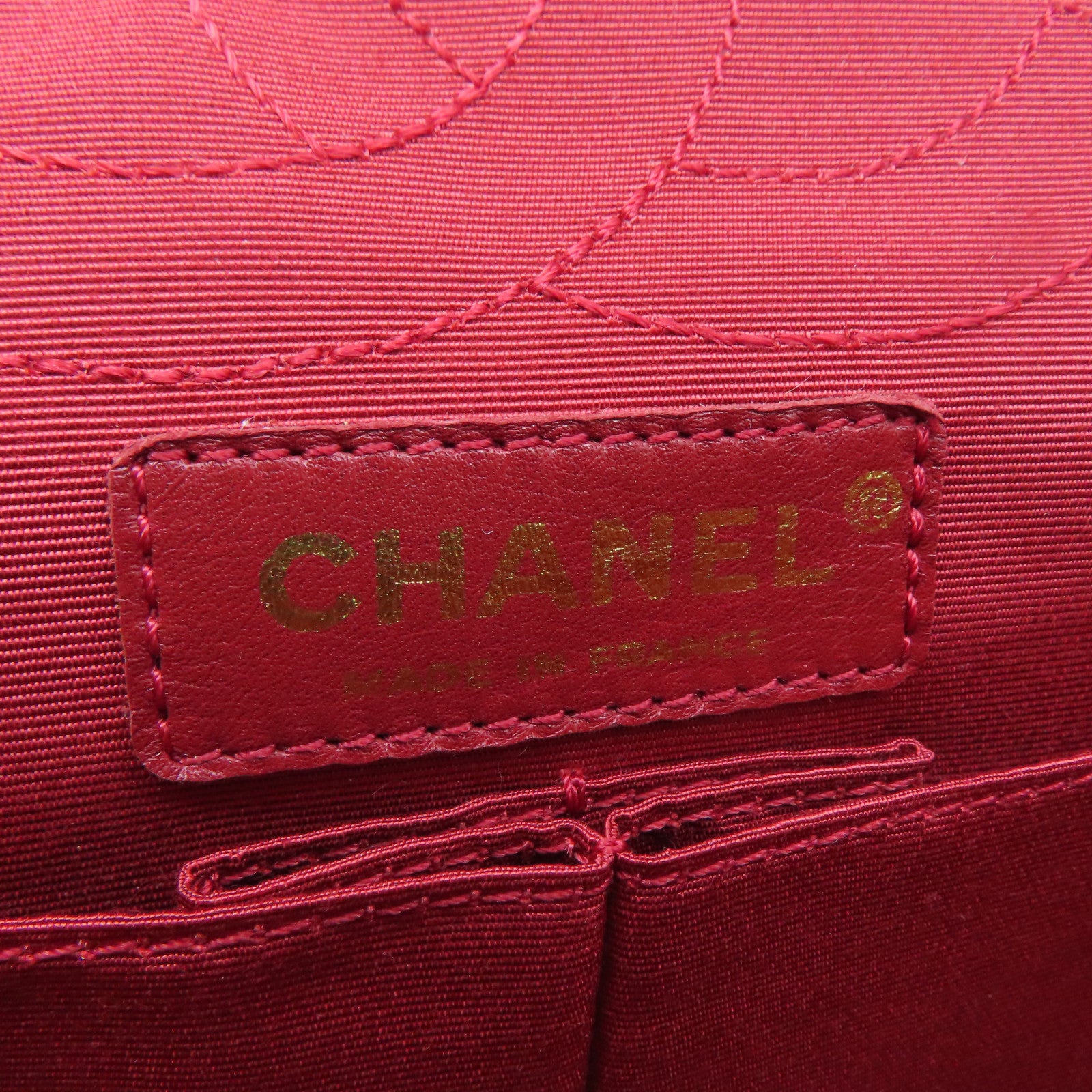 CHANEL Rhombus Blanket Chain Shoulder Bag Gold Buckle Chain Belt Shoulder Bag Beige/Red