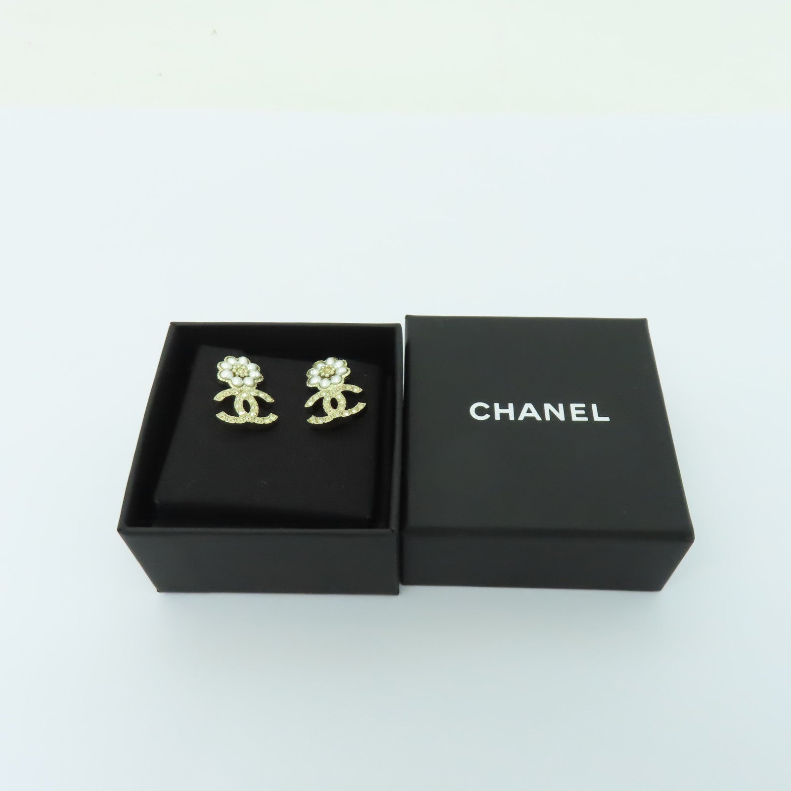 CHANEL PVC/金屬Earrings耳環白色/金色