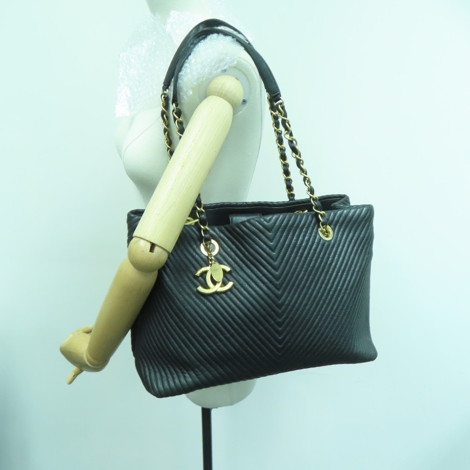 CHANEL twill cowhide leather Tote Bag gold buckle handle bag black