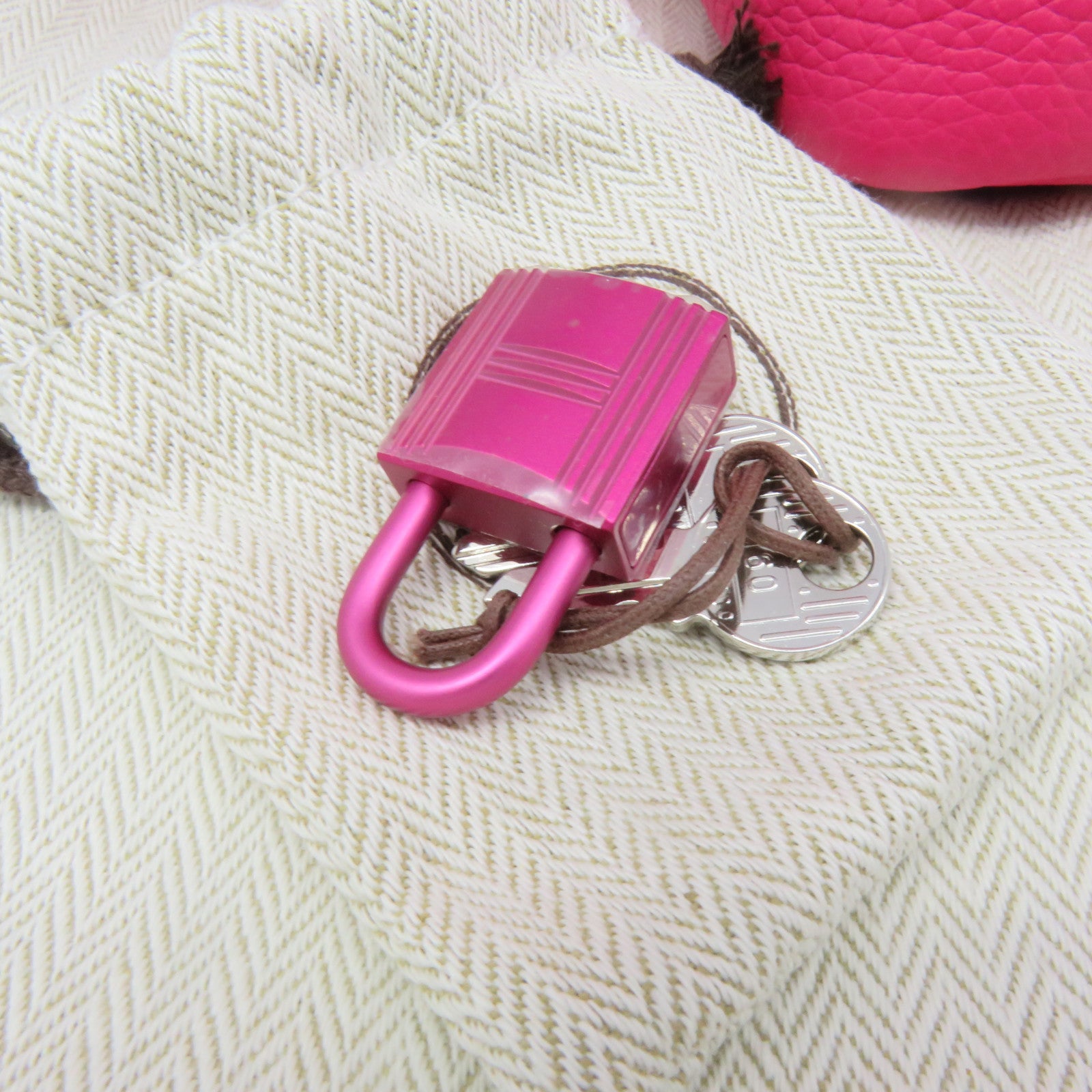 HERMES Clemence皮革Picotin Lock 18 Monochrome手挽袋墨西哥粉