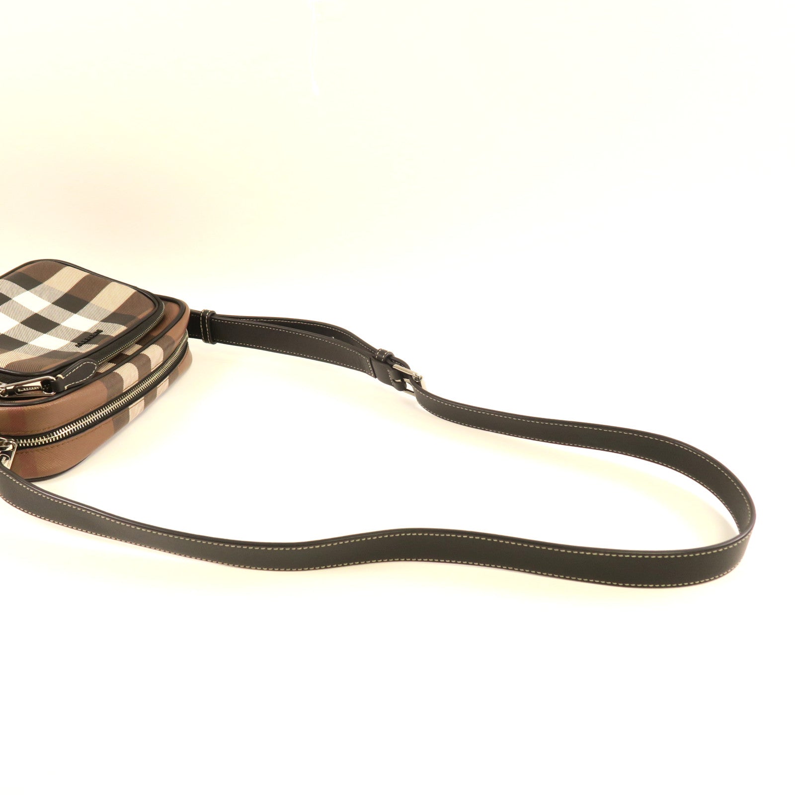 BURBERRY 塗層帆布Shoulder Bag銀扣肩背袋啡色/黑色