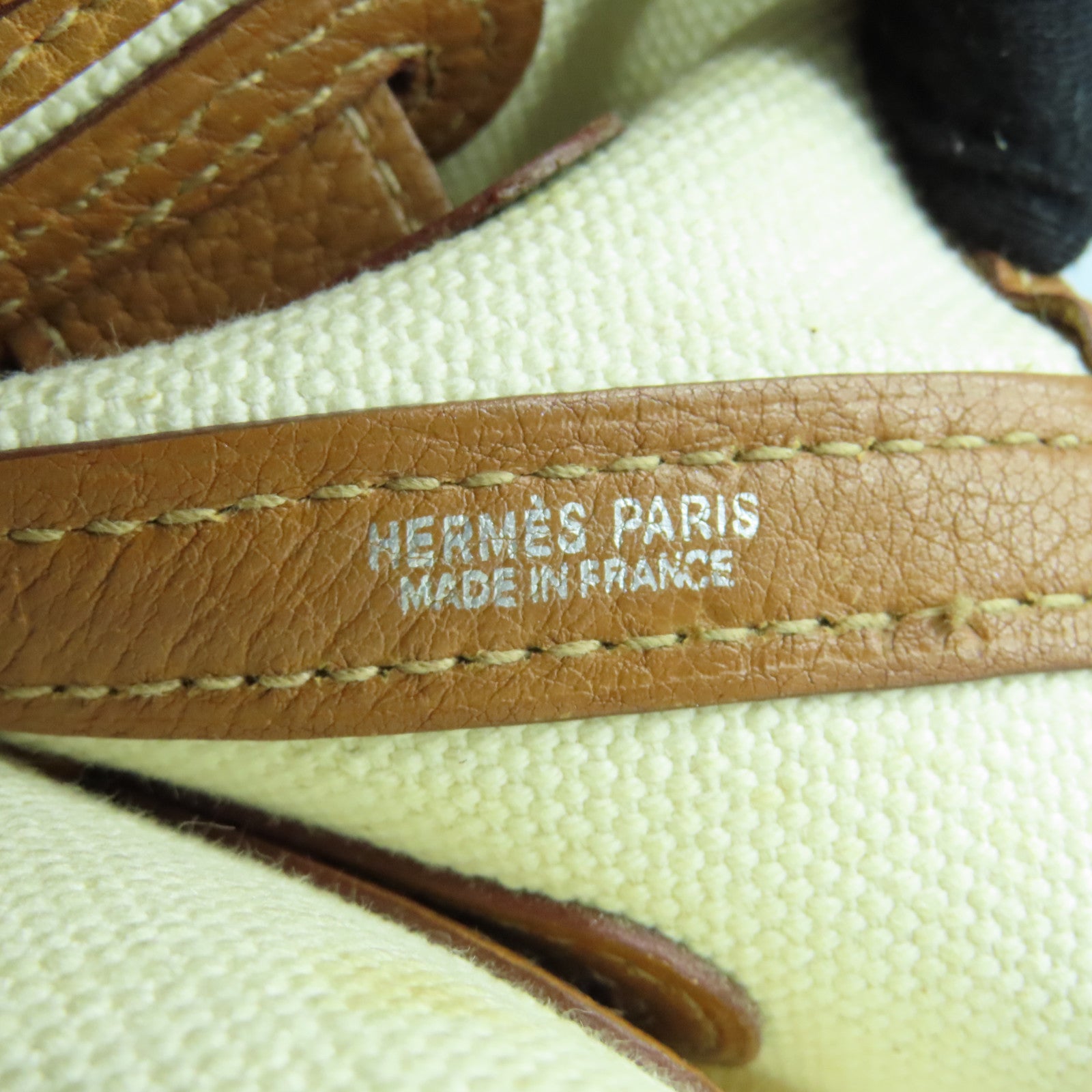HERMES 帆布Sac Petite Ceinture银扣手挽袋米色