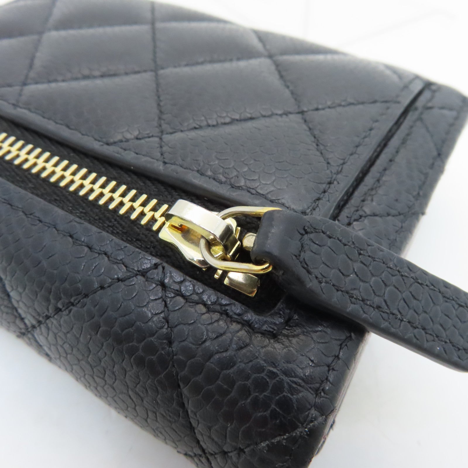 CHANEL rhombic cowhide leather Wallet gold buckle wallet black