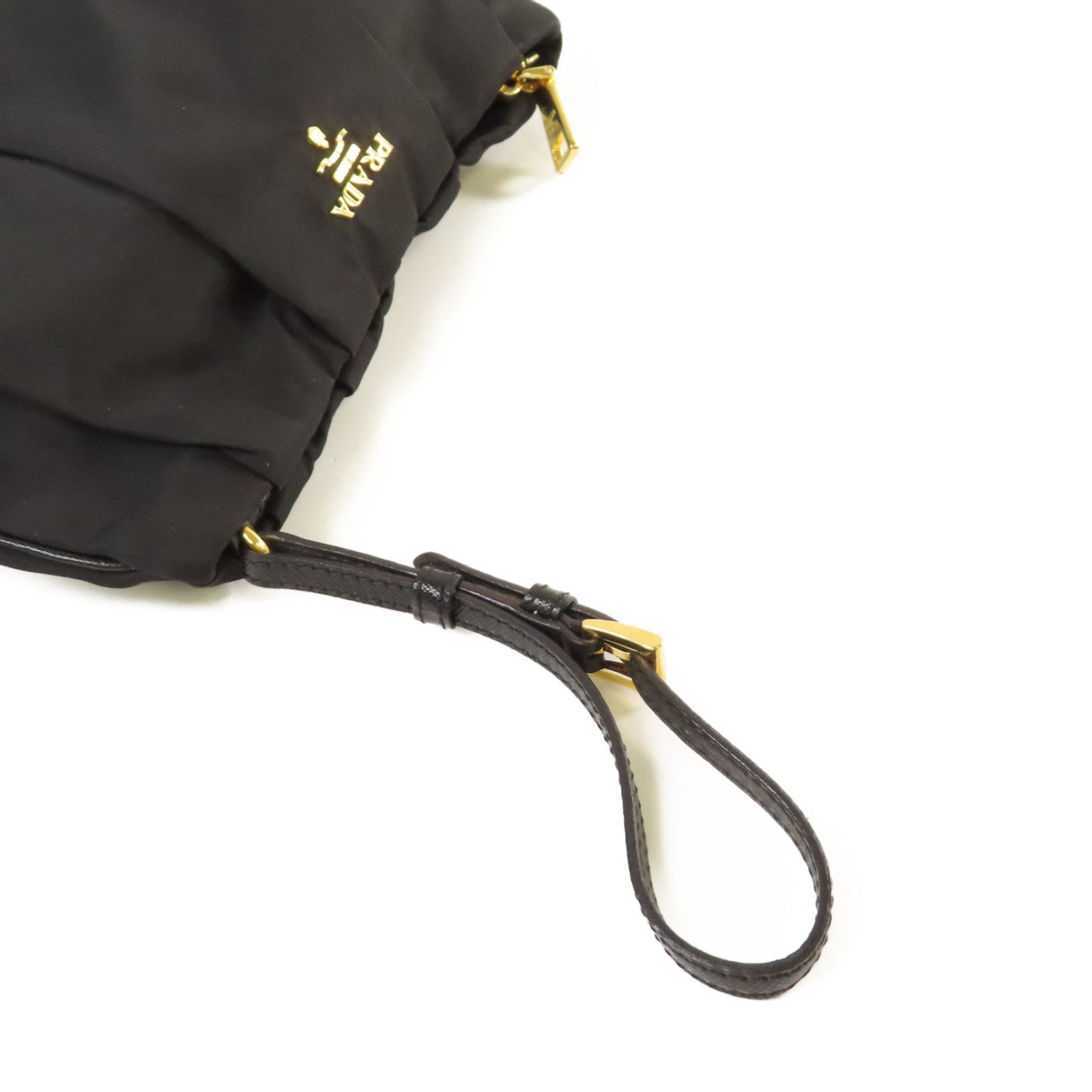 PRADA 尼龍Pouch with Handle金扣手拿包黑色