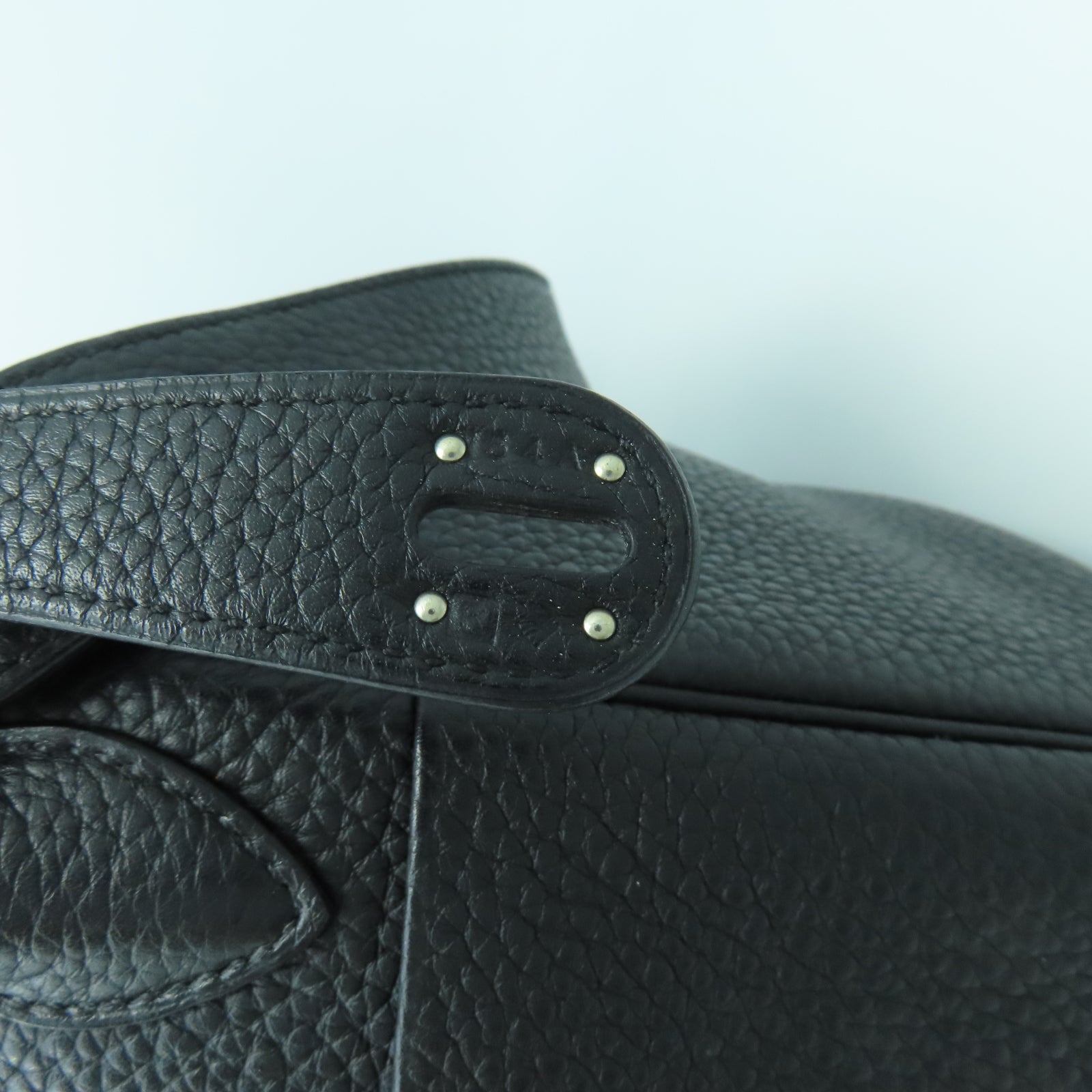 HERMES Clemence皮革Lindy 30銀扣肩背袋黑色