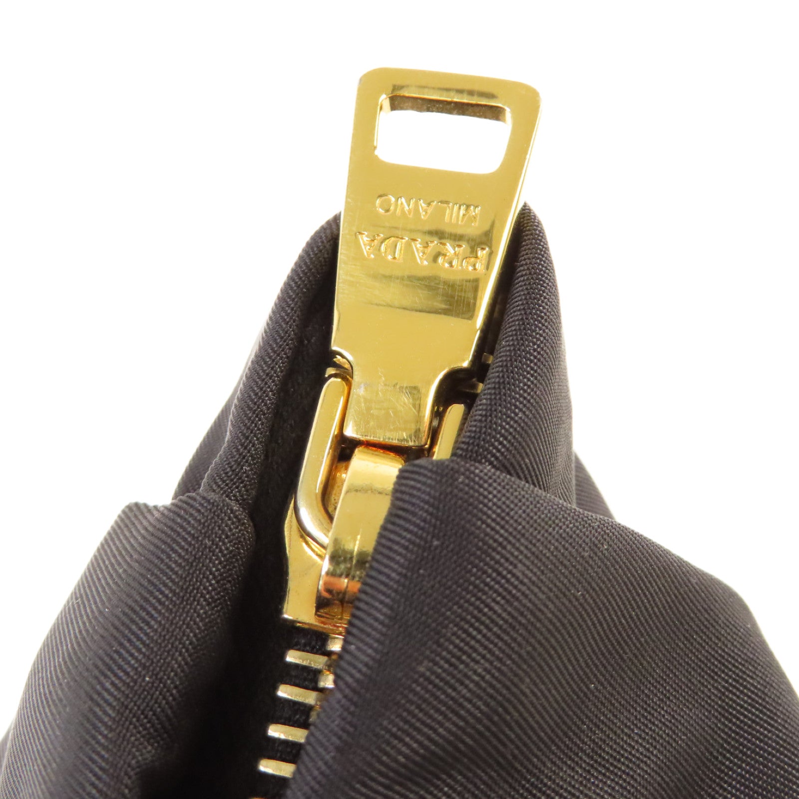 PRADA 尼龍Pouch with Handle金扣手拿包黑色