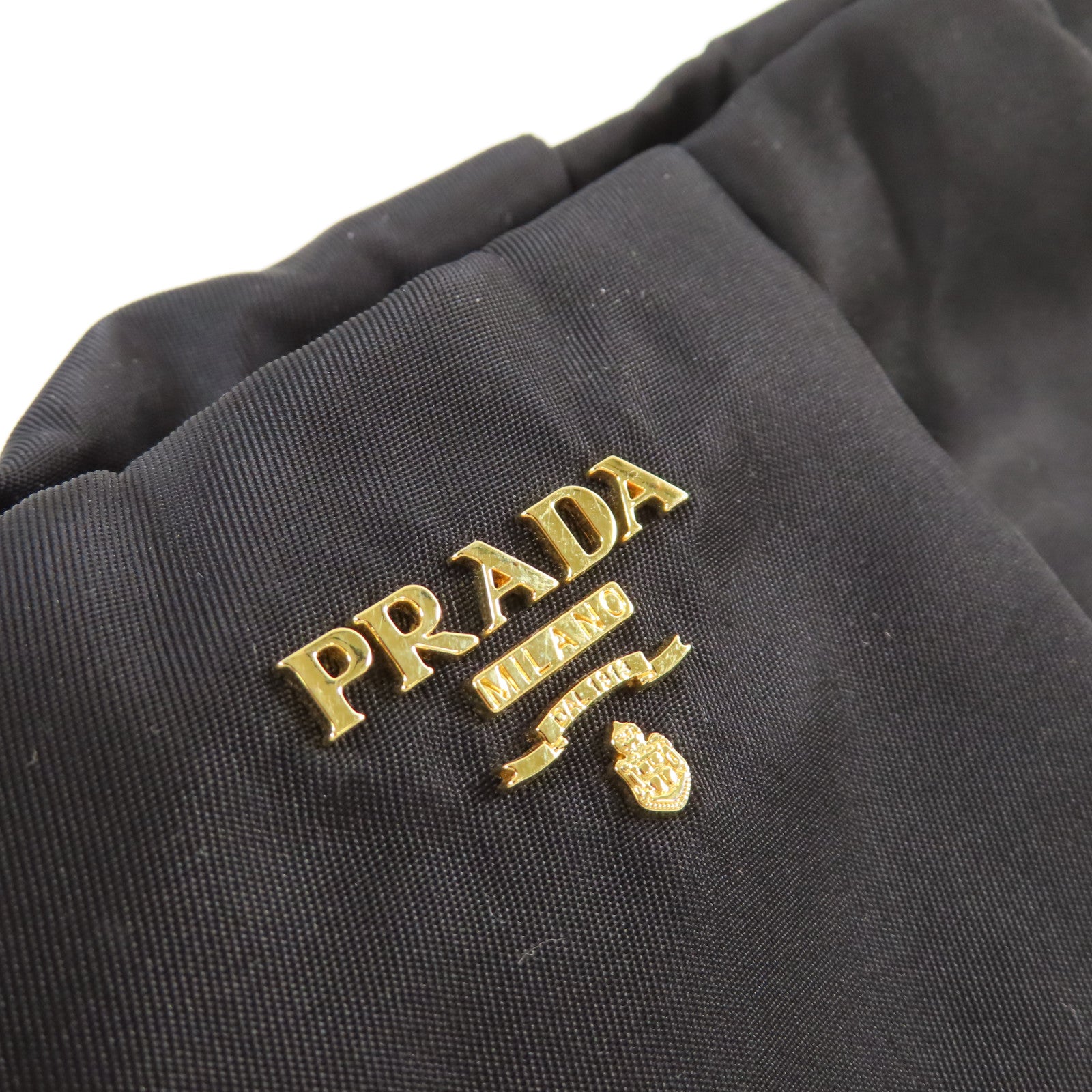 PRADA 尼龍Pouch with Handle金扣手拿包黑色