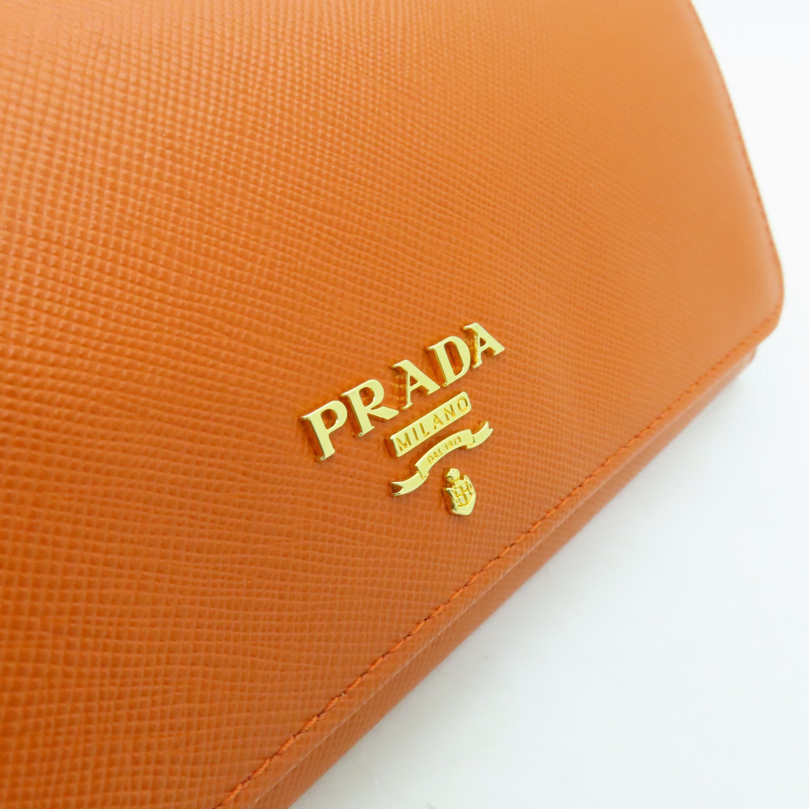 PRADA Saffiano皮革Long Wallet金扣长钱包橙色