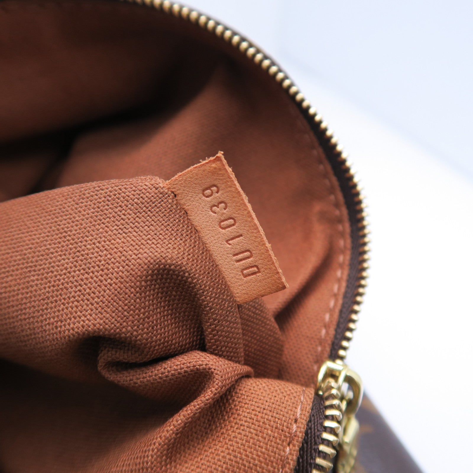 LOUIS VUITTON Monogram Cabas Beaubourg金扣肩背袋啡色