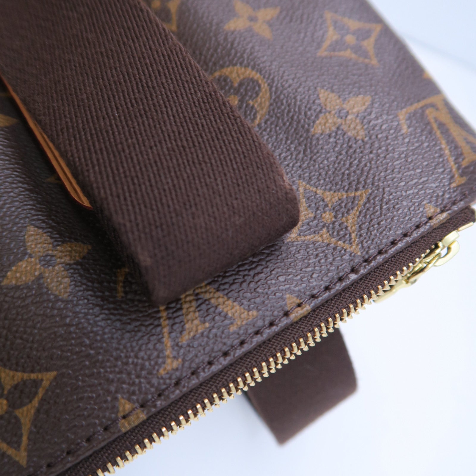 LOUIS VUITTON Monogram Cabas Beaubourg金扣肩背袋啡色