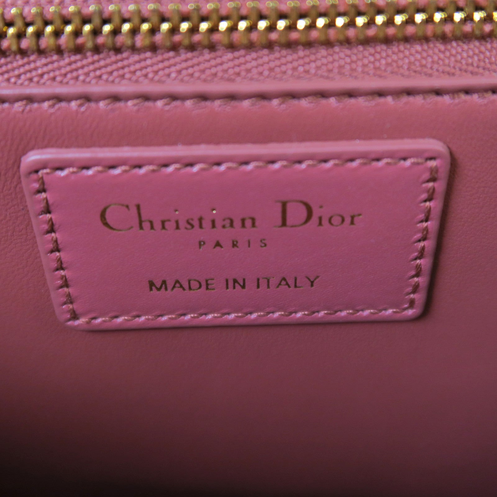 Dior 牛皮皮革30 Montaigne金扣肩背袋粉紅色