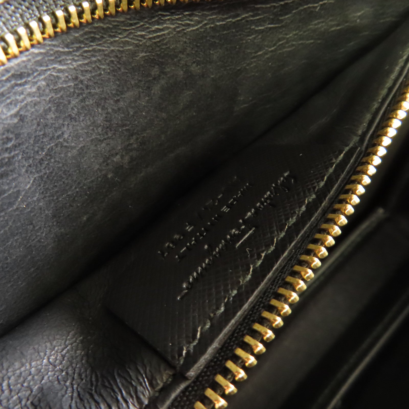 Salvatore Ferragamo 牛皮皮革Chain Shoulder Bag金扣鏈帶肩背袋黑色/金色