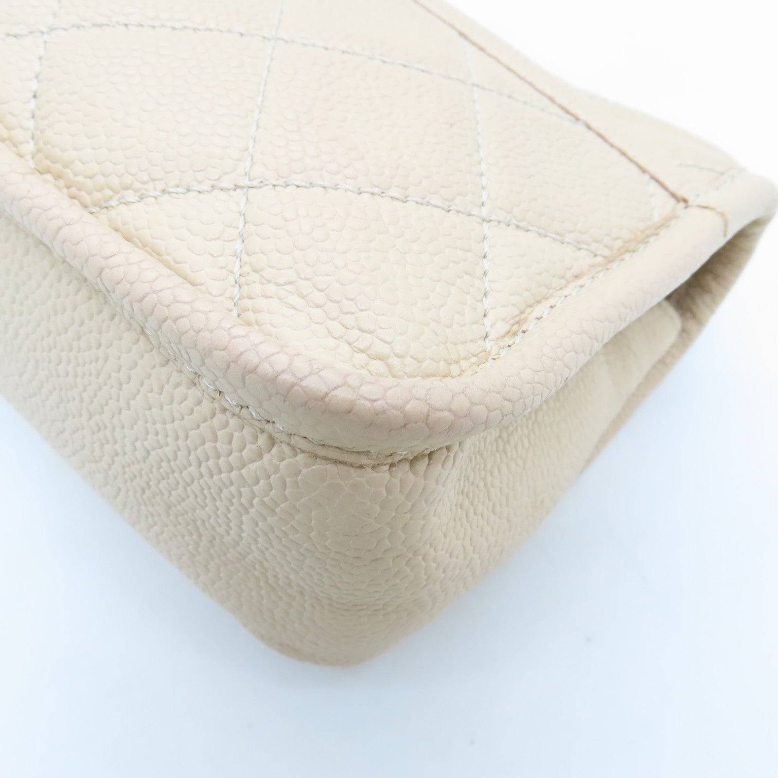 CHANEL diamond Caviar leather Chain Shoulder silver buckle shoulder bag beige