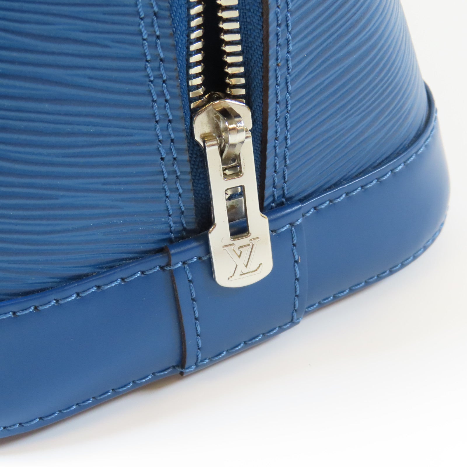 LOUIS VUITTON Epi Alma PM銀扣手挽袋藍色