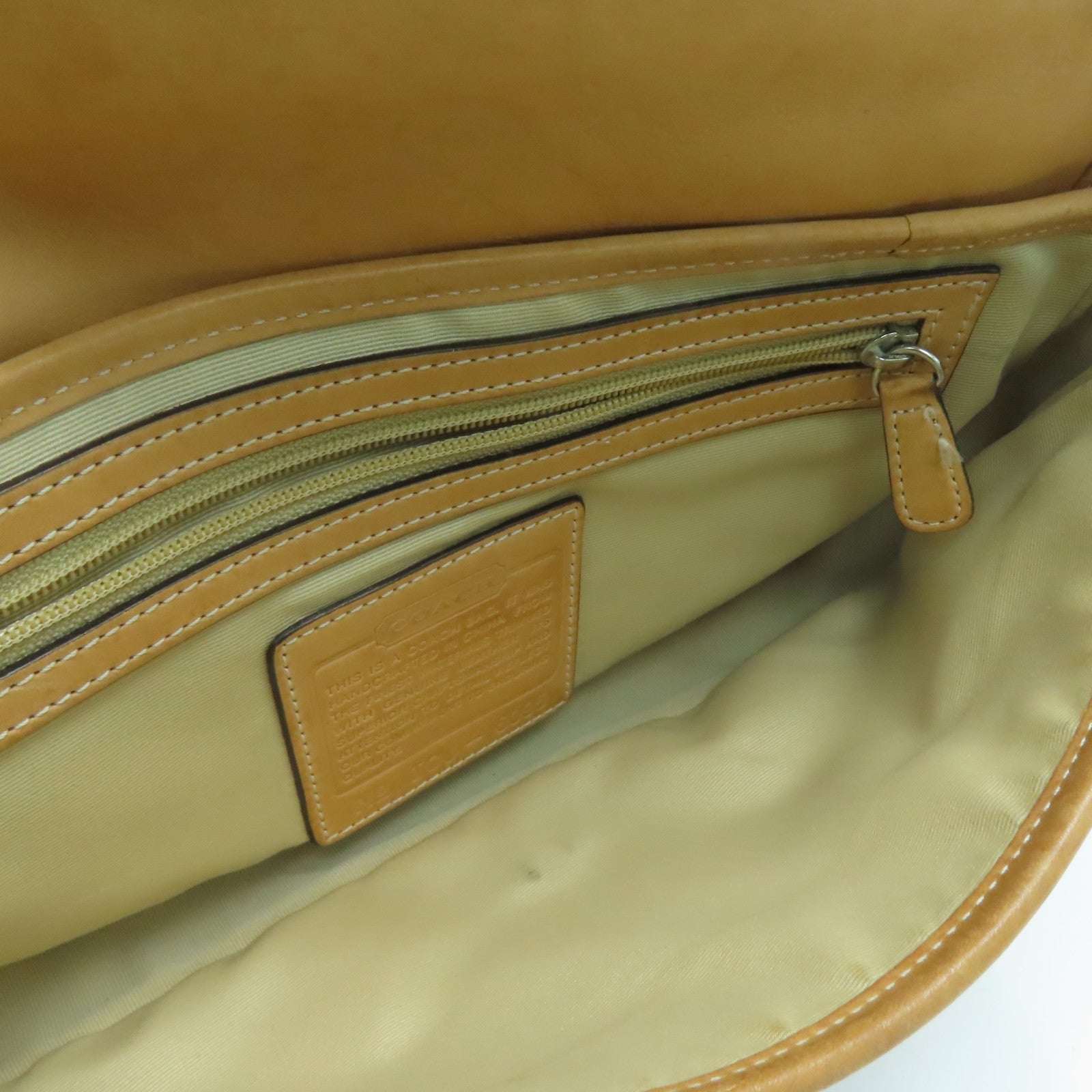COACH 帆布Shoulder Bag银扣肩背袋红色/啡色
