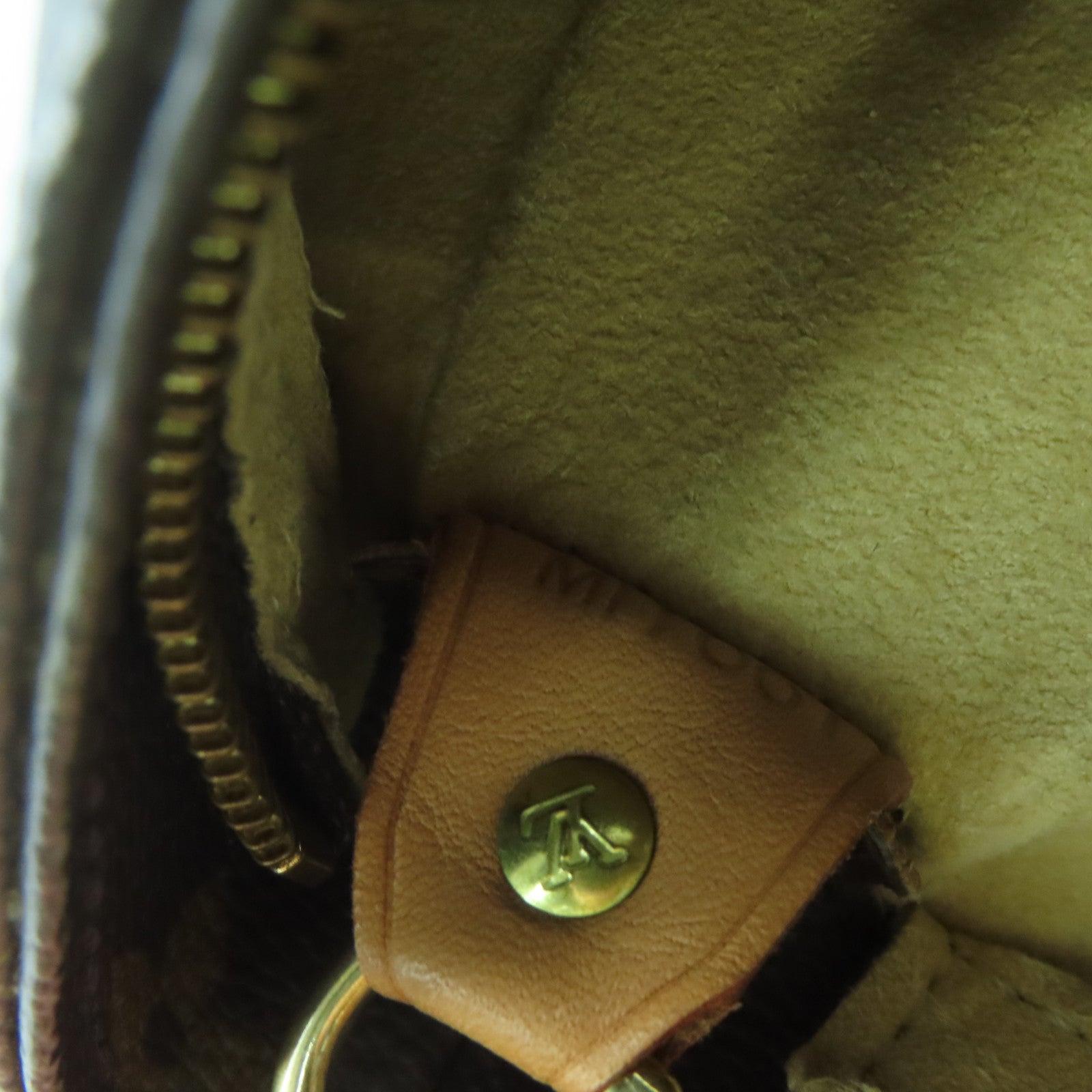 LOUIS VUITTON Monogram Looping GM Gold Buckle Shoulder Bag Brown