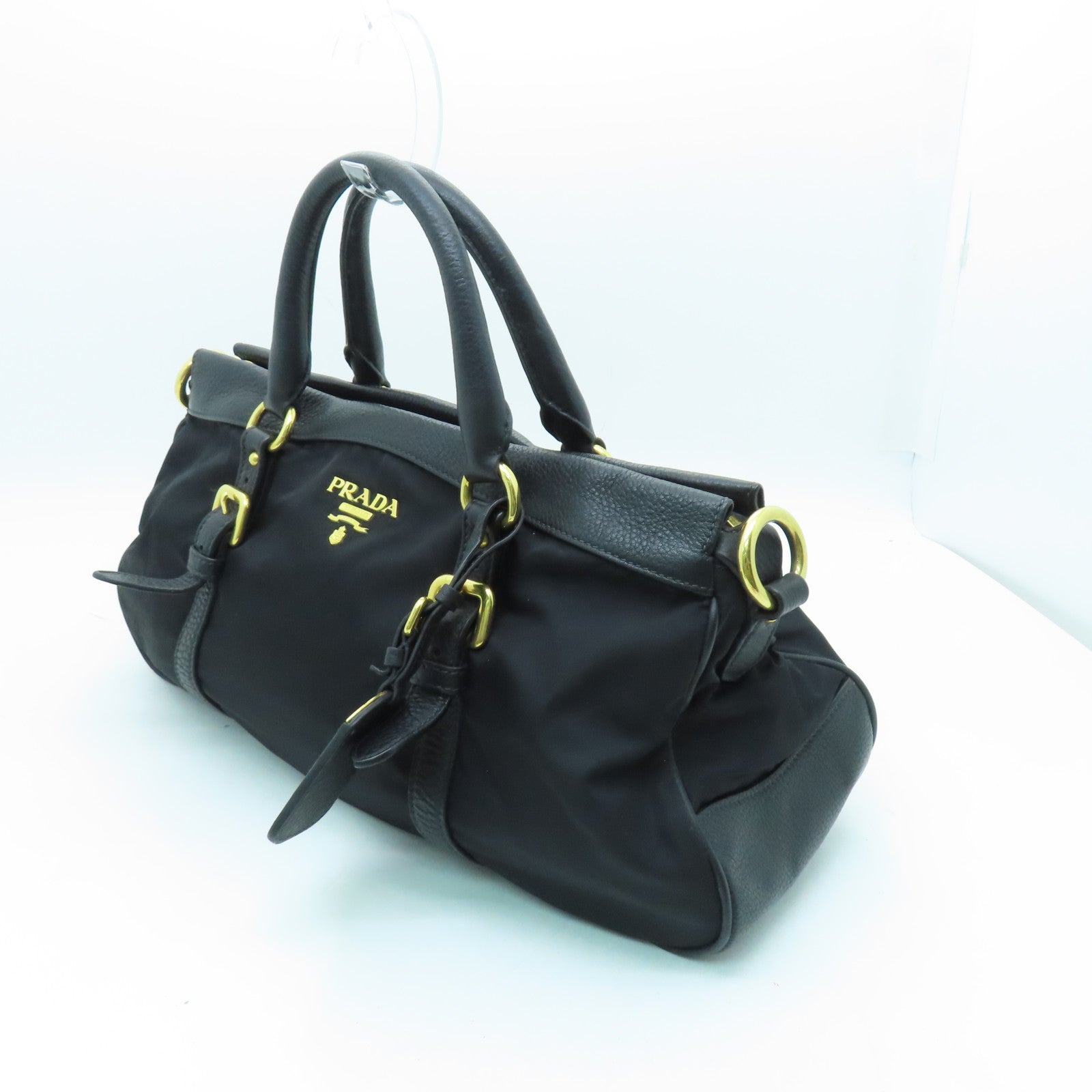 PRADA 尼龙Handbag金扣手挽袋黑色