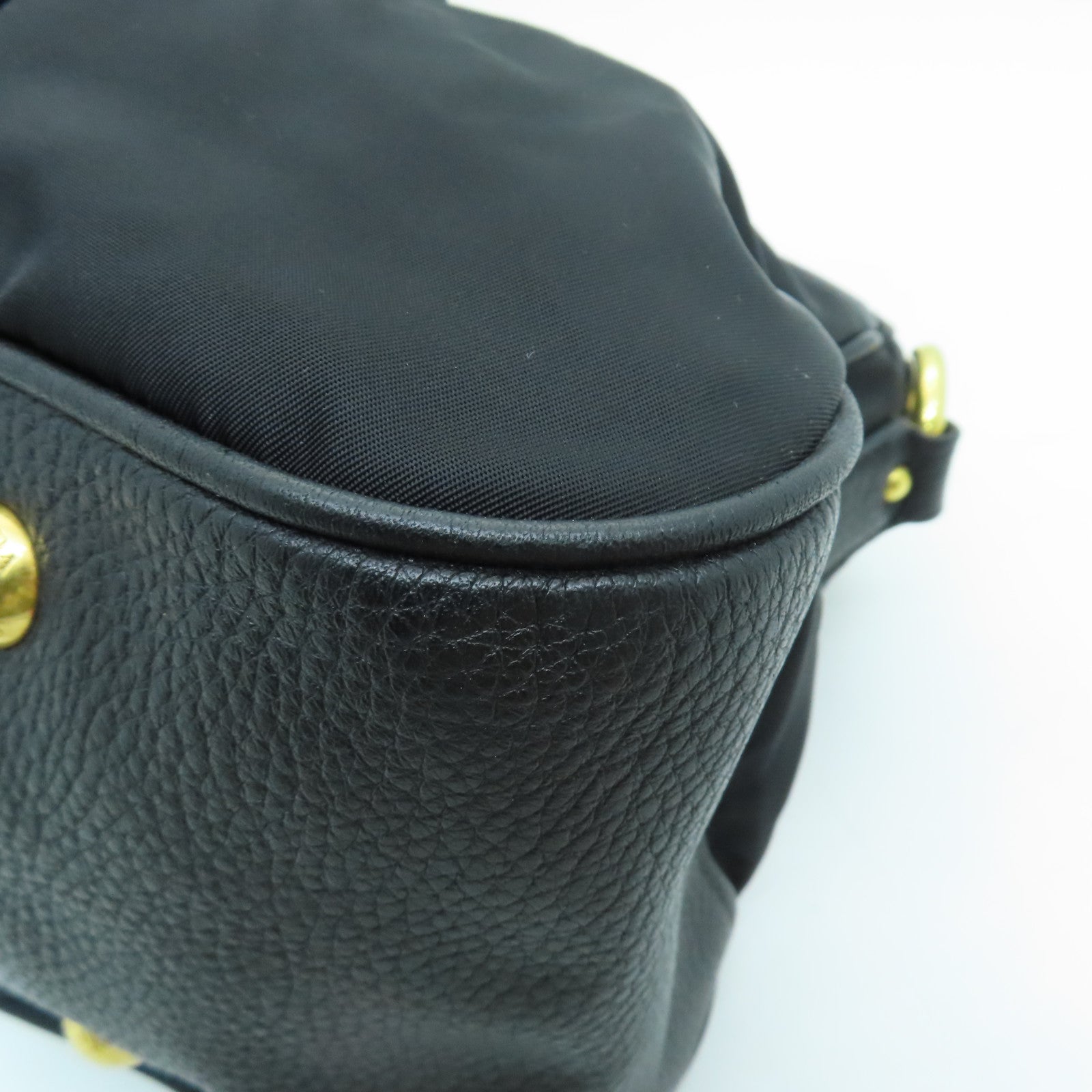 PRADA 尼龙Handbag金扣手挽袋黑色