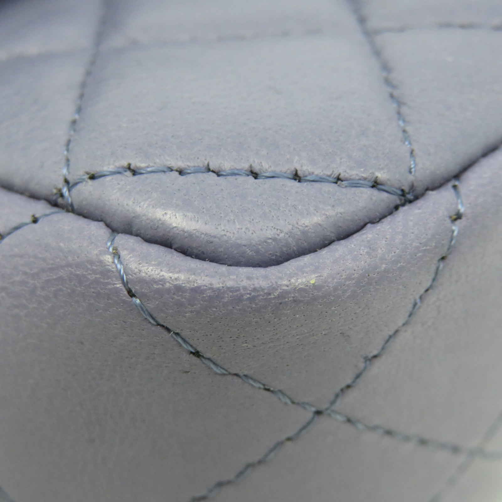 CHANEL rhombic sheepskin leather Classic Chain Shoulder Bag silver buckle chain shoulder bag light purple