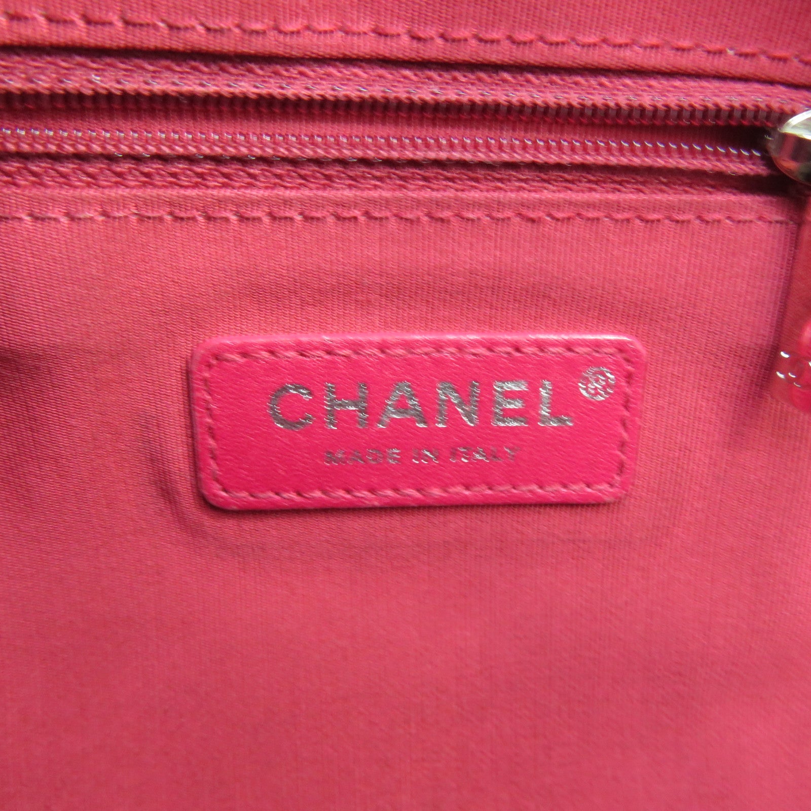 CHANEL rhombic cowhide leather Gabrielle Shoulder Bag gold buckle chain shoulder bag black