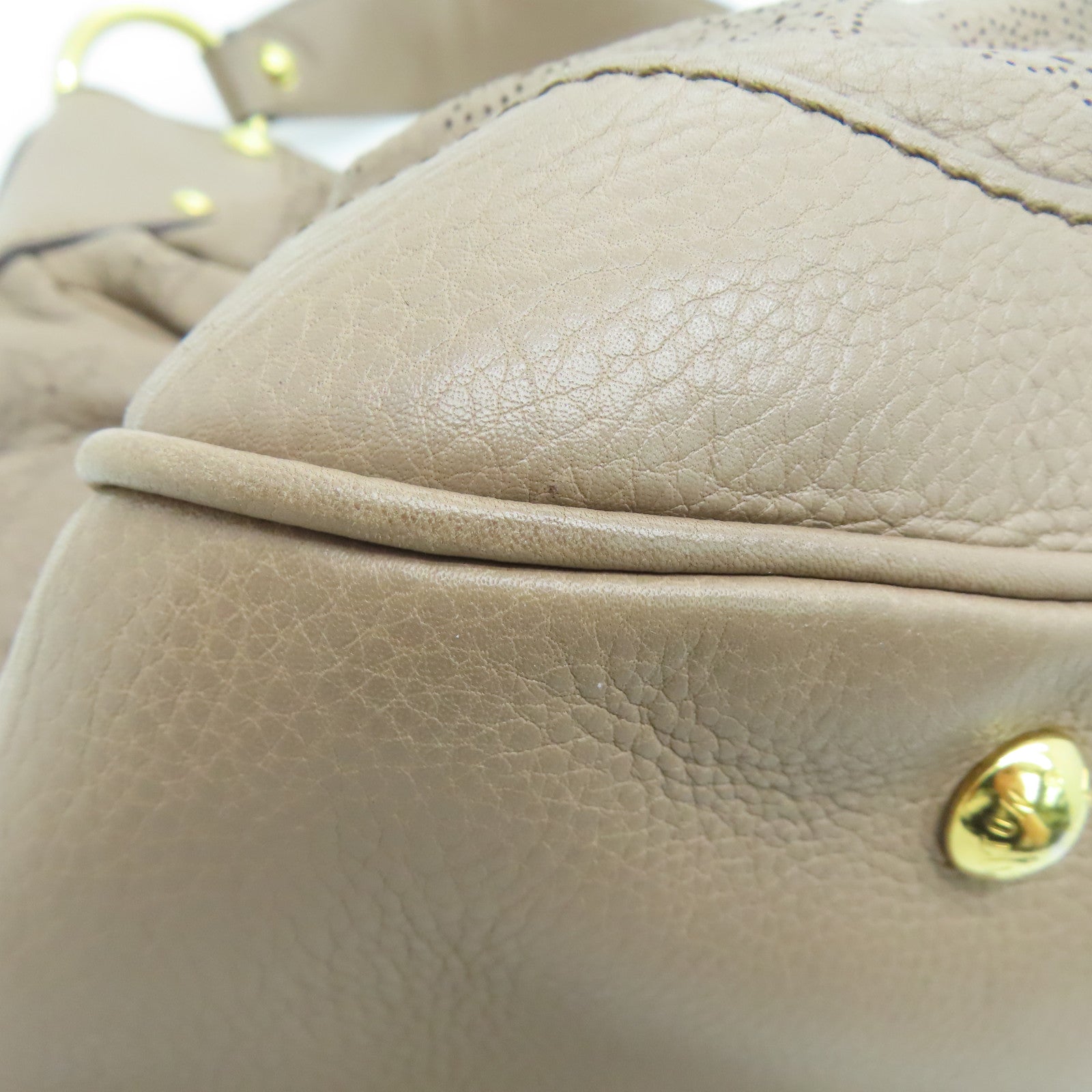 LOUIS VUITTON Mahina Solar PM Shoulder Bag金扣肩背袋杏色