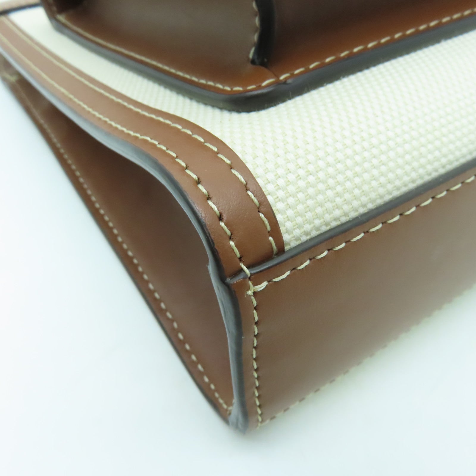 BURBERRY 帆布/皮革Mini Logo Graphic Crossbody Bag金扣手挽肩背兩用袋白色/啡色