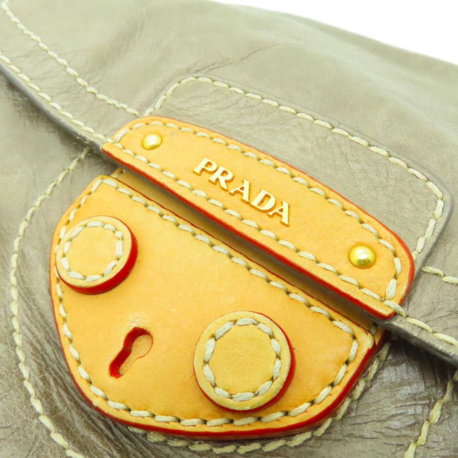 PRADA 牛皮皮革Chain Shoulder金扣鏈帶肩背袋灰色