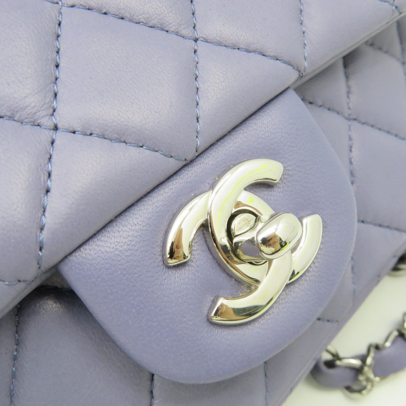CHANEL 【激減優惠】菱格羊皮皮革Classic Chain Shoulder Bag銀