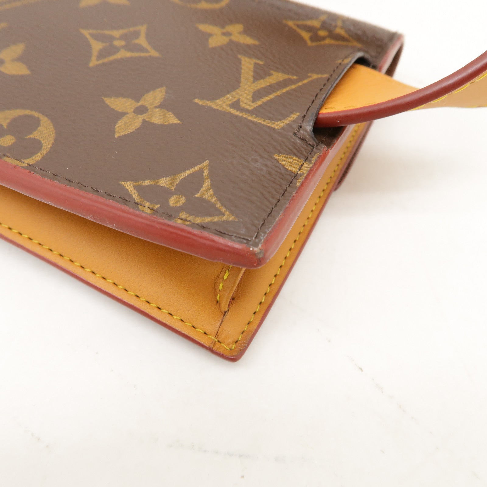 LOUIS VUITTON Monogram S Lock Belt Pouch PM金扣腰包啡色