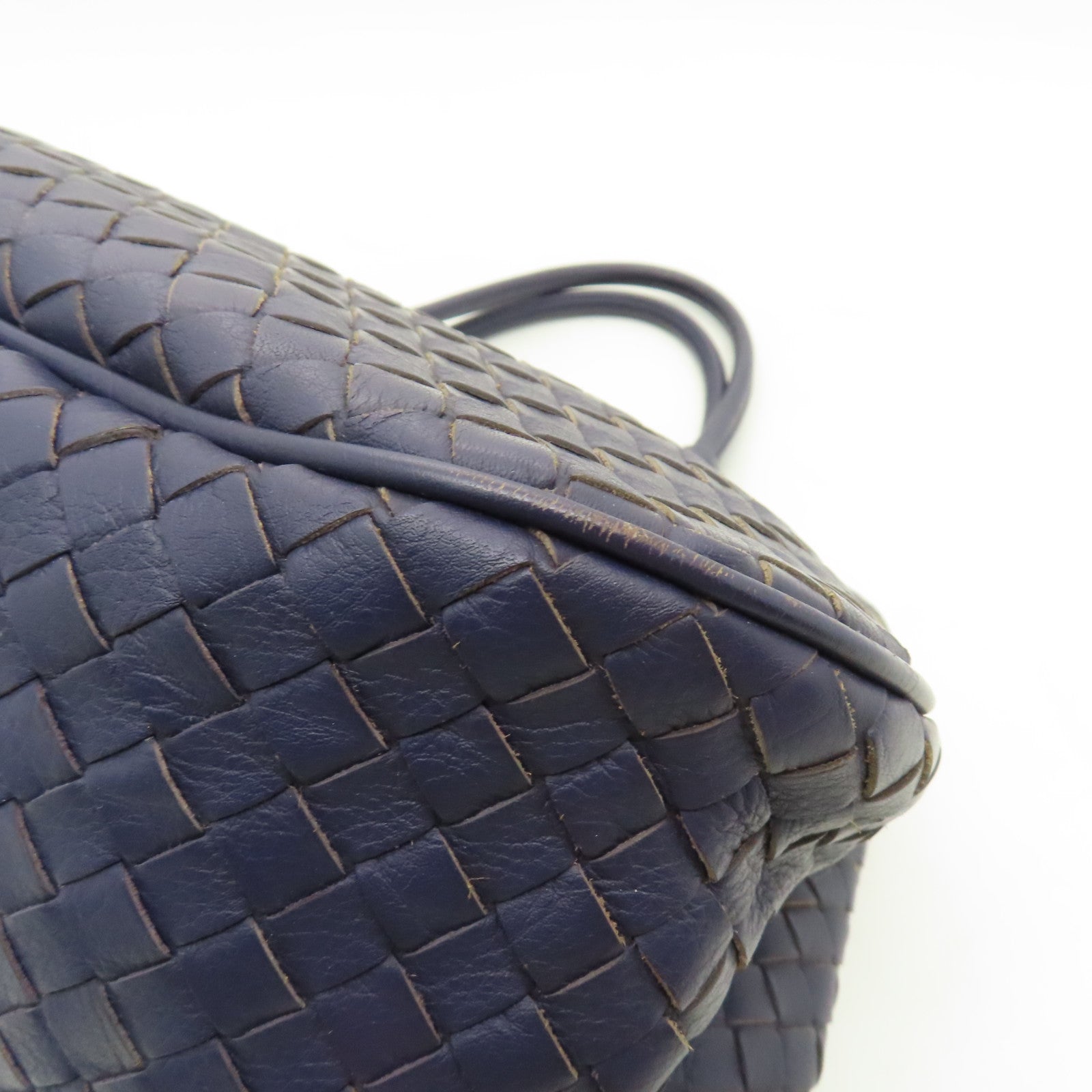 BOTTEGA VENETA Textured Leather Handbag Purple
