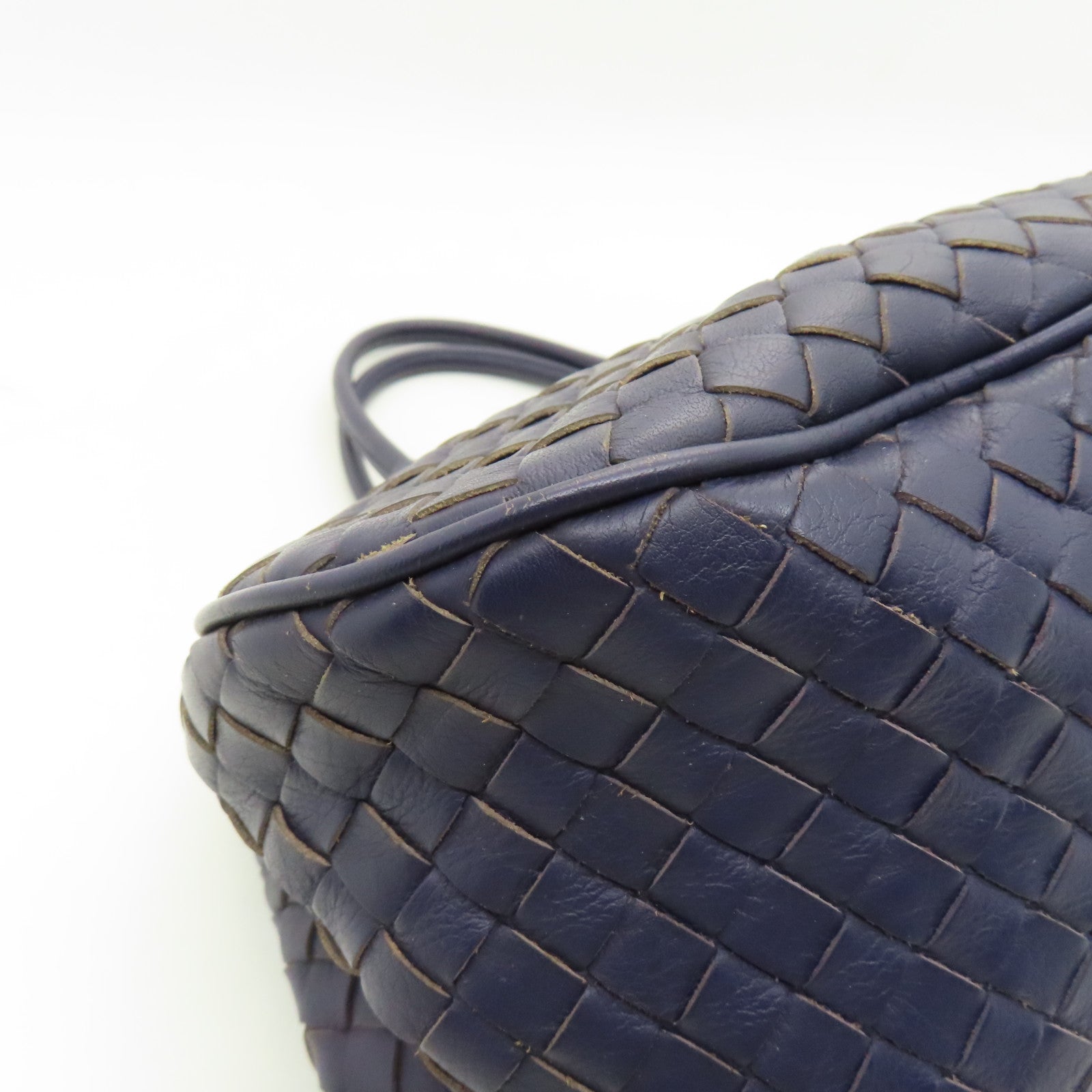BOTTEGA VENETA Textured Leather Handbag Purple