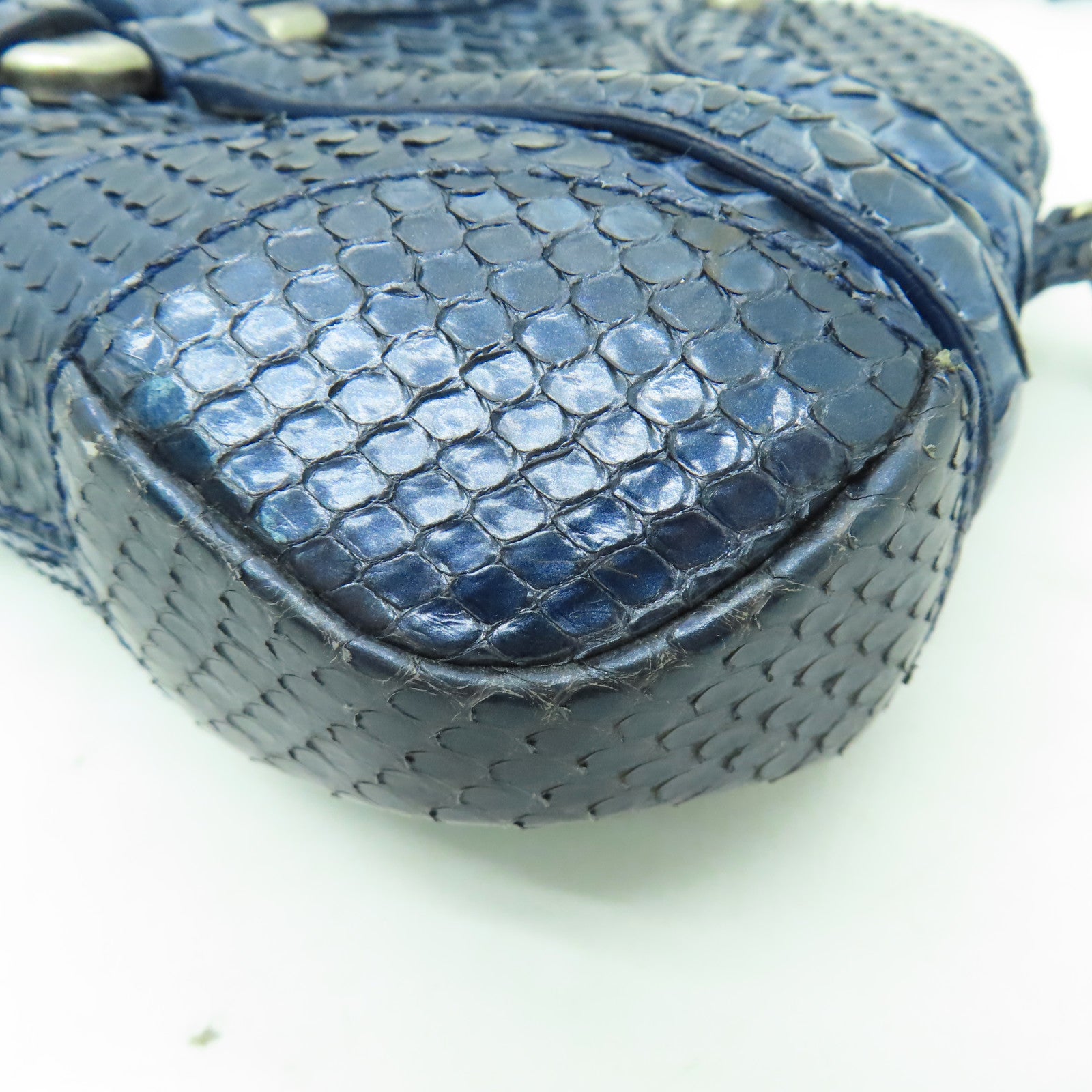 Alexander McQueen 蛇皮皮革銀扣肩背袋藍色
