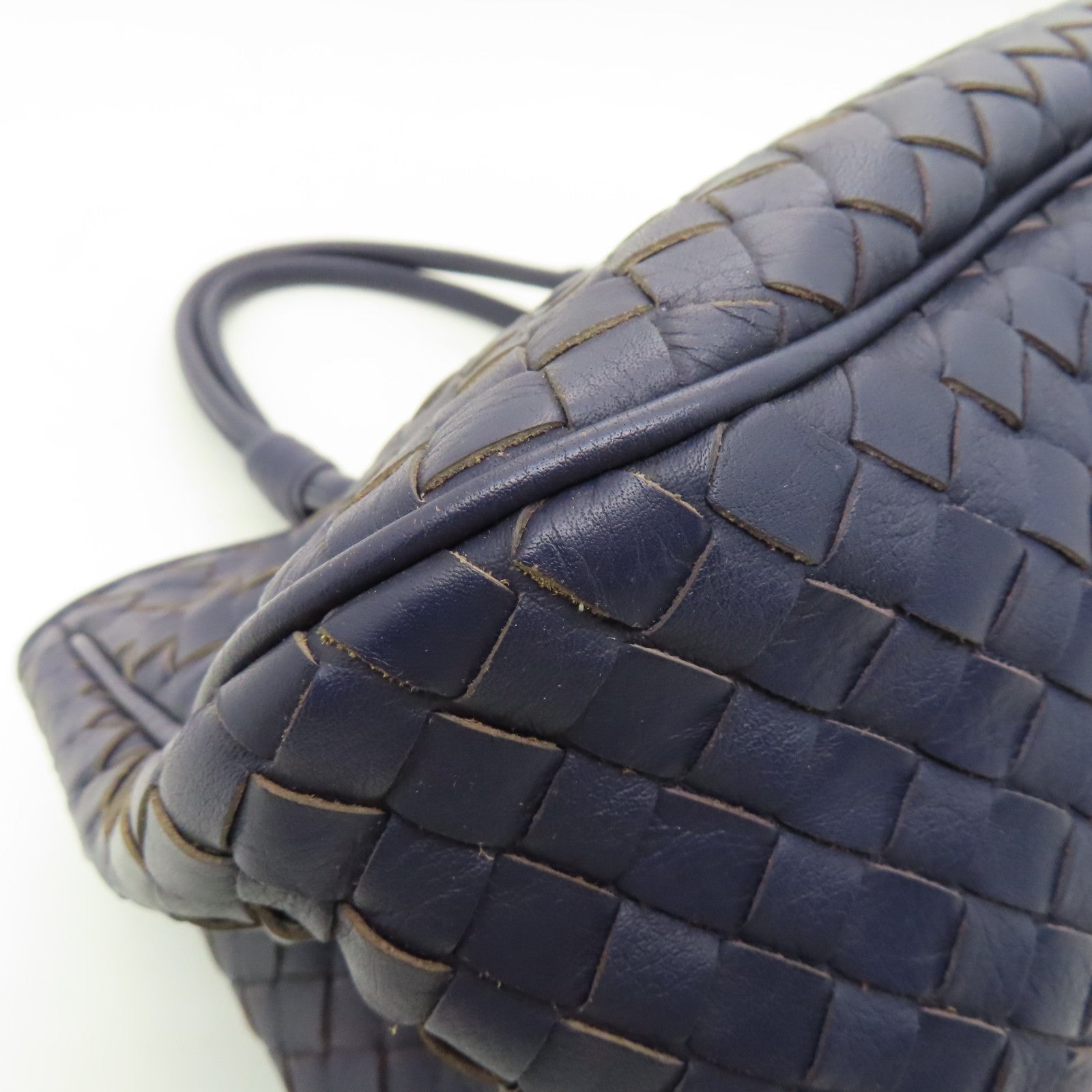 BOTTEGA VENETA Textured Leather Handbag Purple