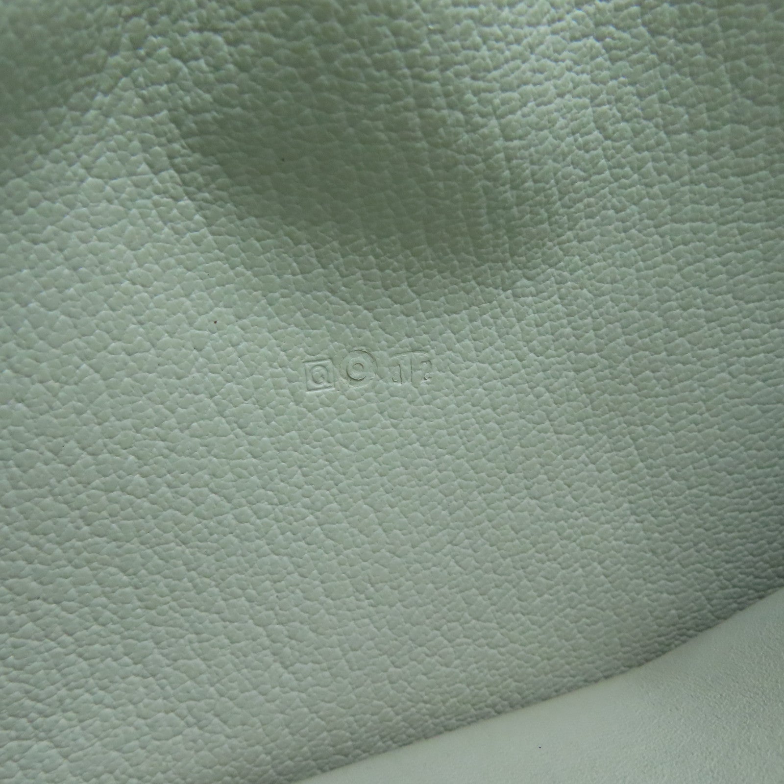 HERMES Chevre皮革H Dot Evelyne Wallet长钱包Lime黄色