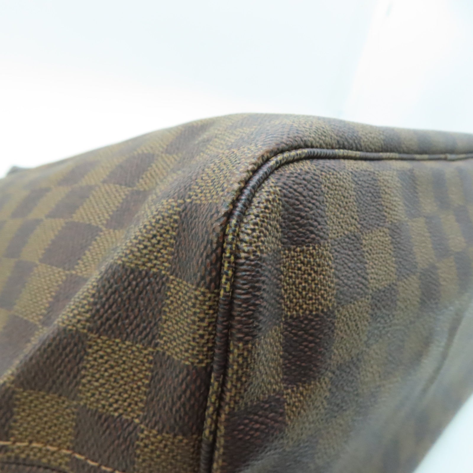 LOUIS VUITTON Damier Neverfull MM gold buckle handle bag brown