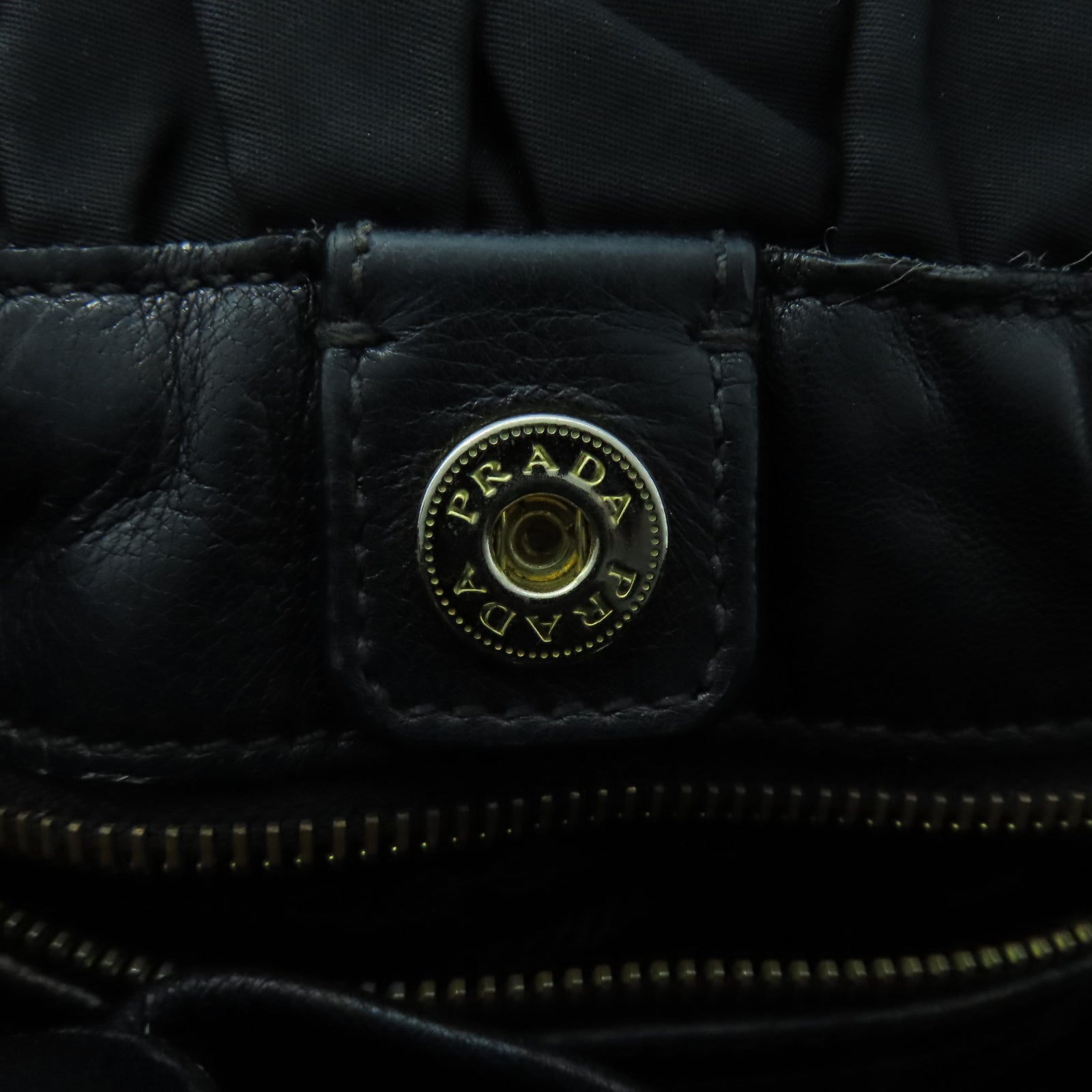 PRADA 尼龍2 Way Shoulder金扣肩背袋黑色