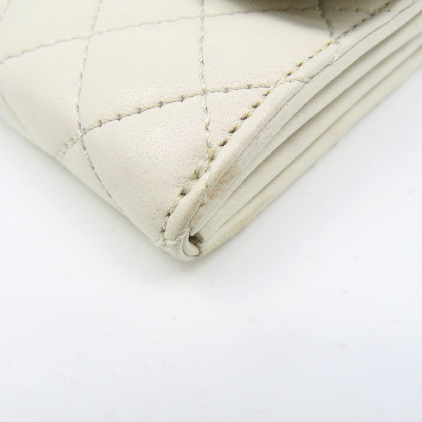 CHANEL 【激減優惠】菱格羊皮皮革Chain Shoulder Bag銀扣鏈帶肩背袋米白色