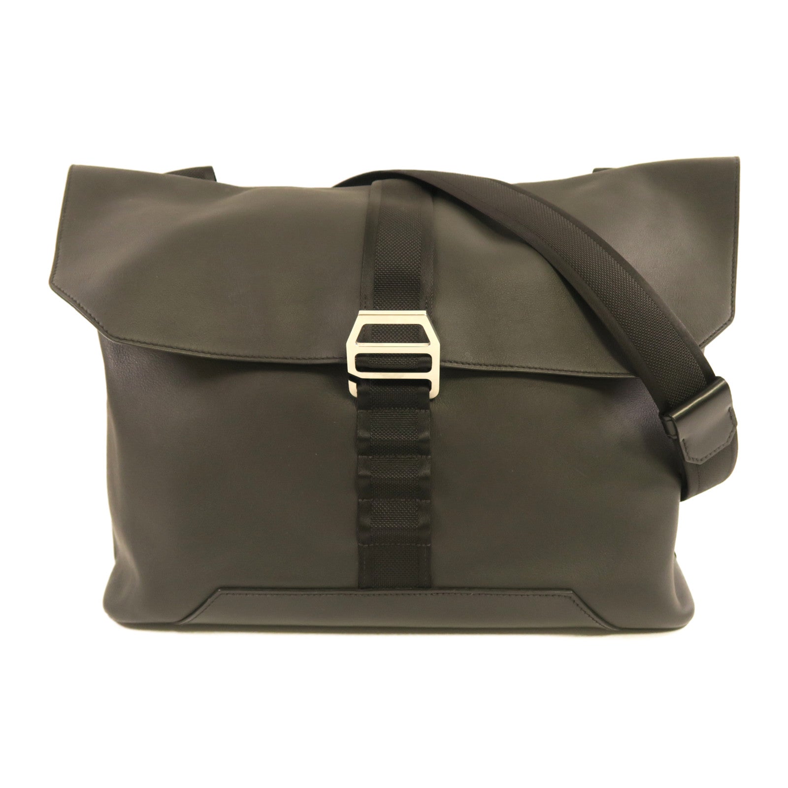 HERMES Taurillon Cristobal皮革Cityslide Messenger銀扣肩背袋黑色/檸檬黃色