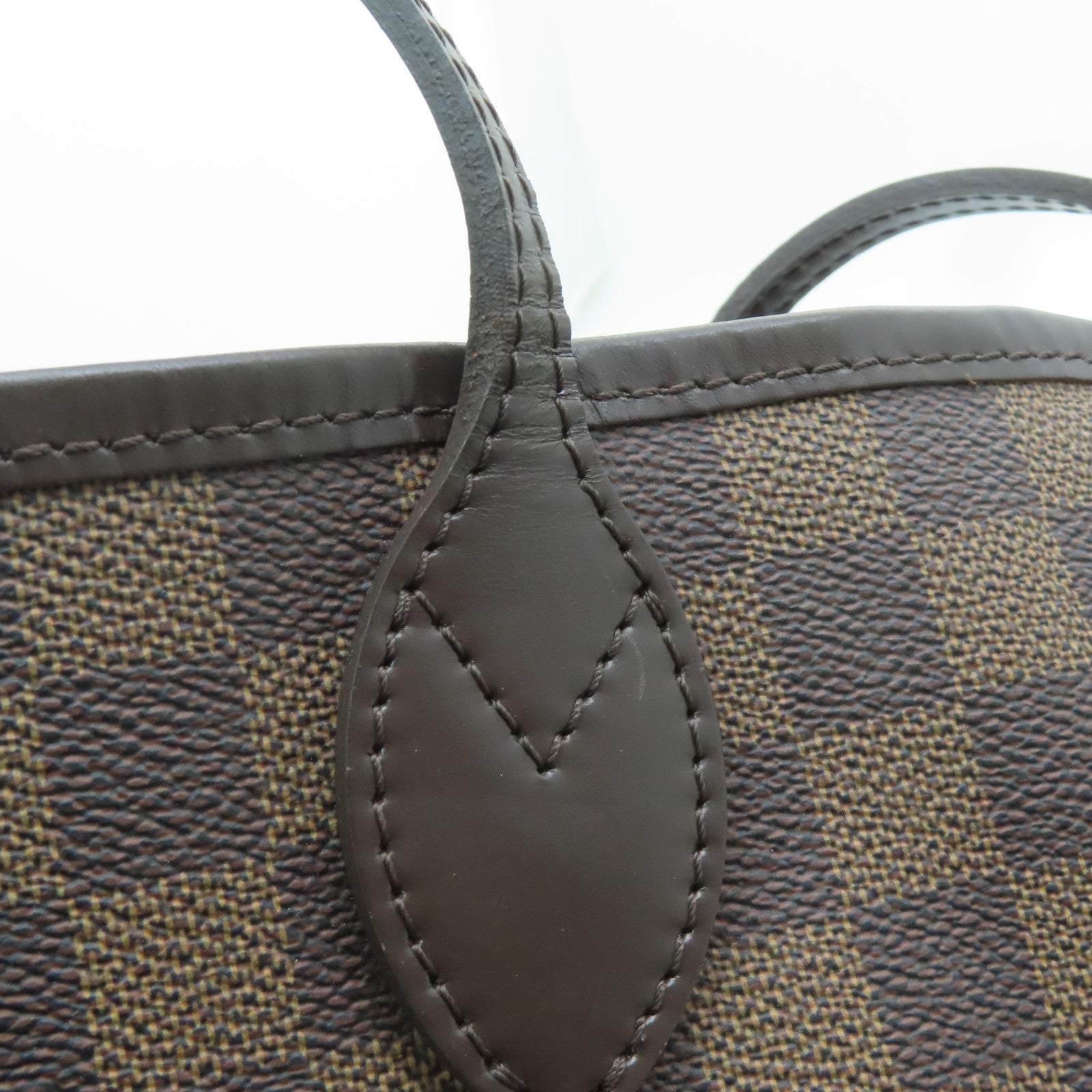 LOUIS VUITTON Damier Neverfull MM gold buckle handle bag brown
