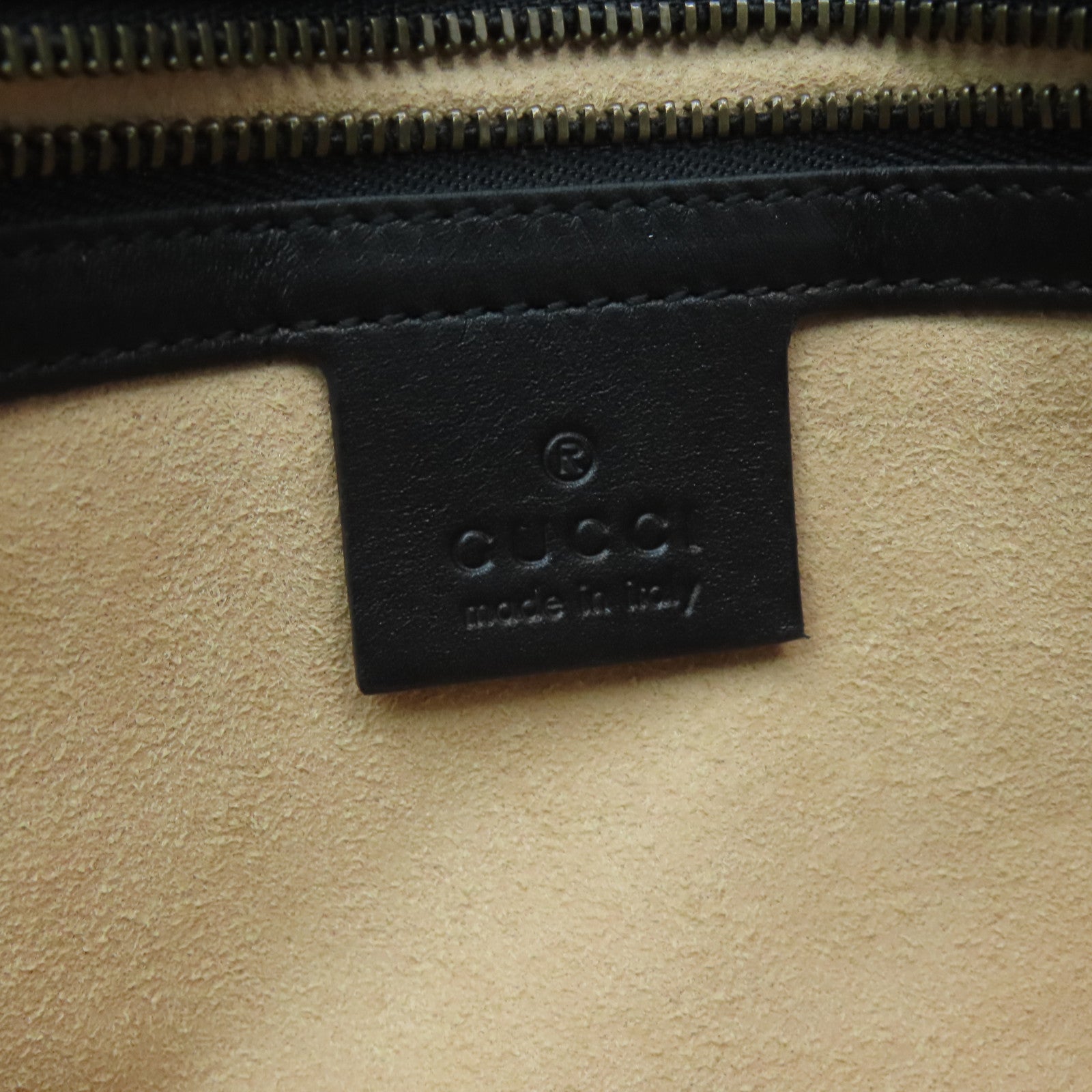 GUCCI 牛皮皮革GG Marmont Shoulder Bag金扣鏈帶肩背袋黑色