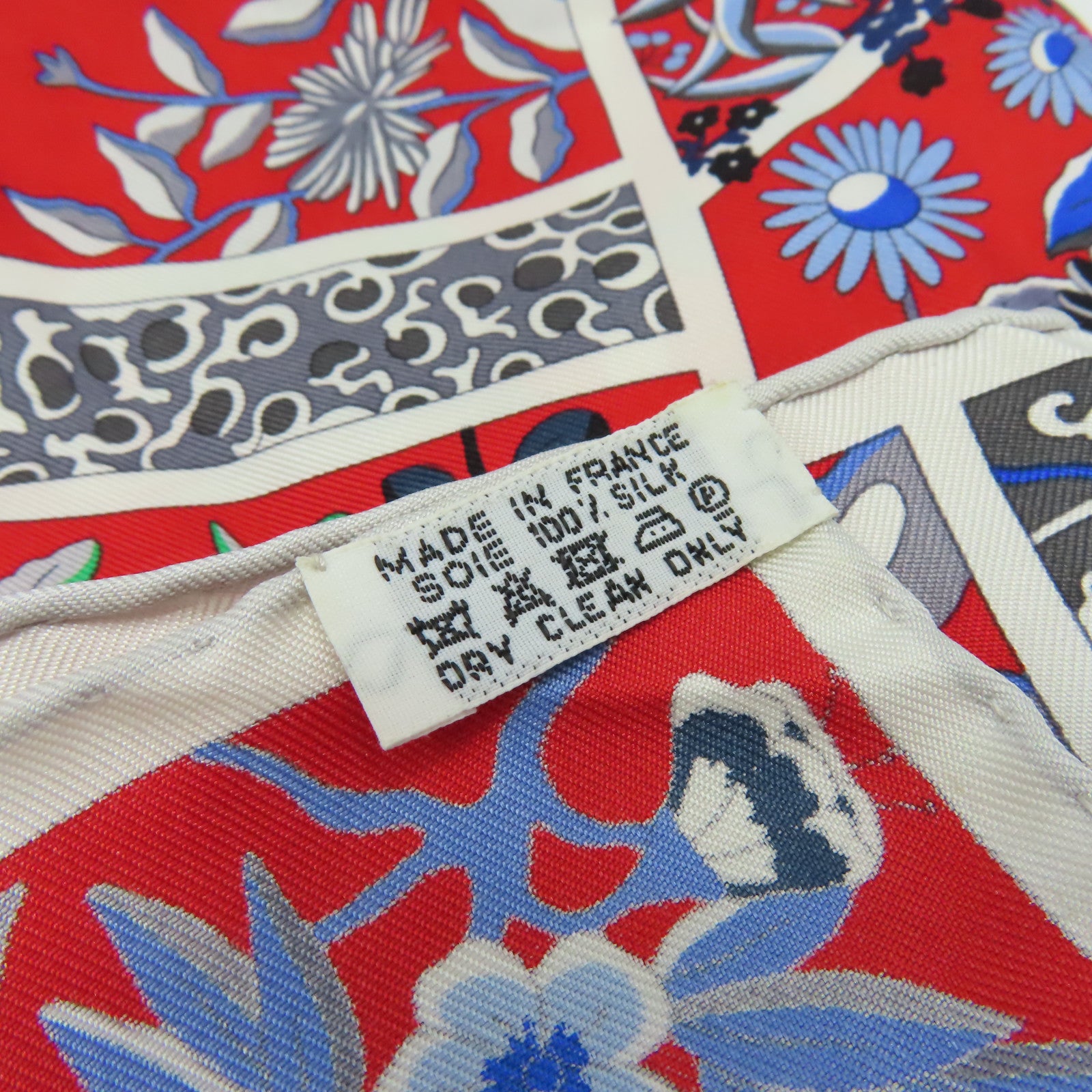 HERMES 【激減優惠】絲質Scarf 90x90絲巾紅色/藍色/彩色