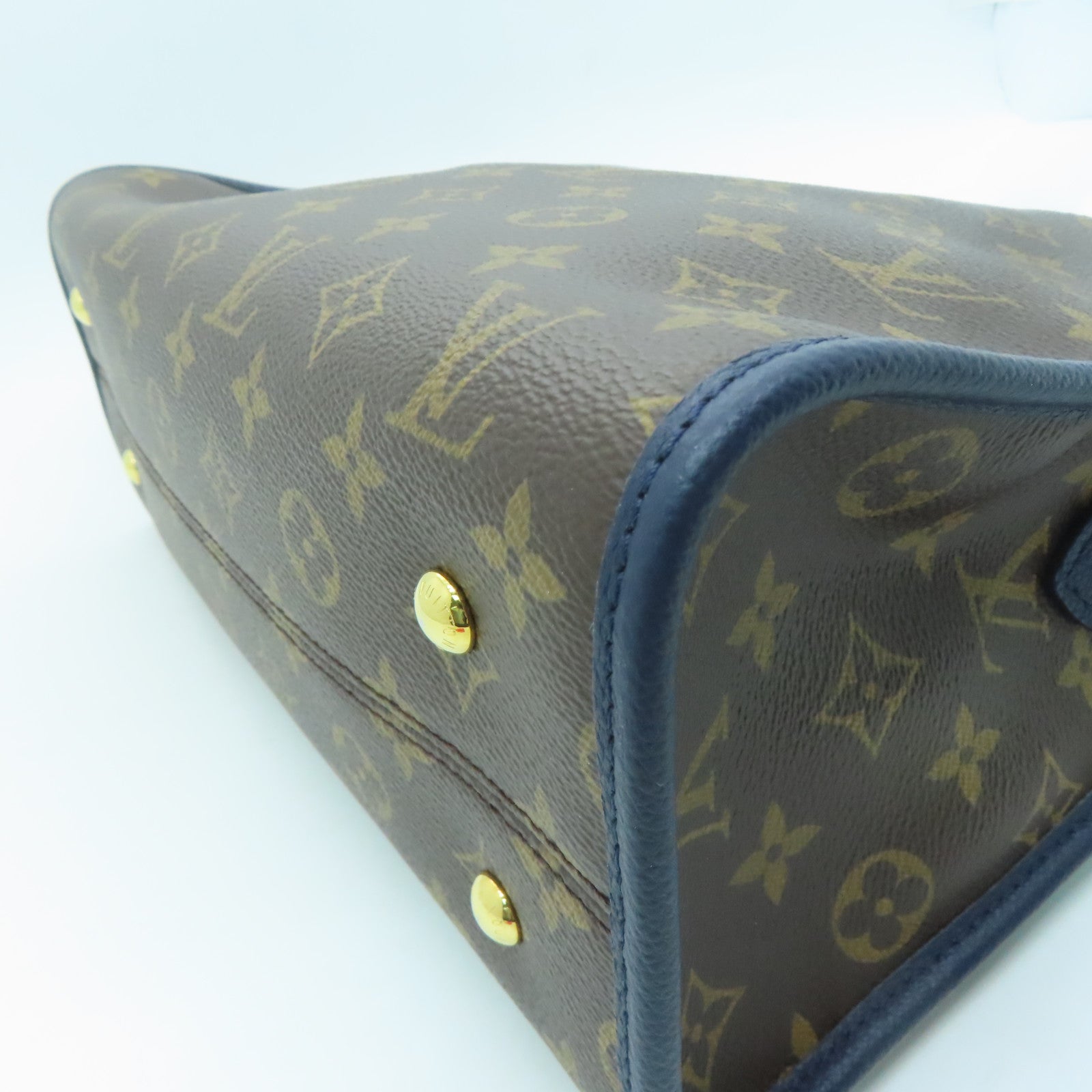 LOUIS VUITTON Monogram Popincourt PM gold buckle handle shoulder bag brown