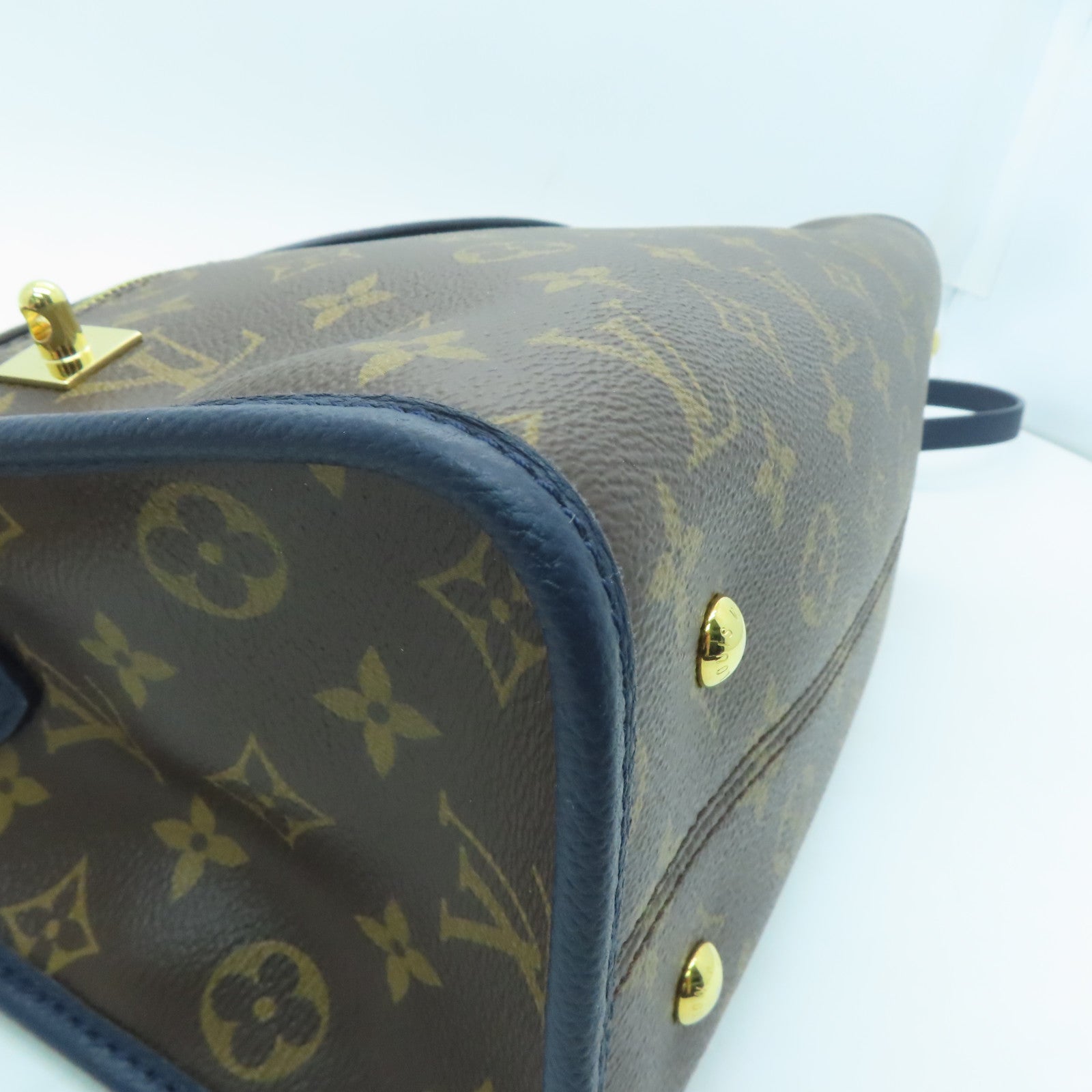 LOUIS VUITTON Monogram Popincourt PM gold buckle handle shoulder bag brown