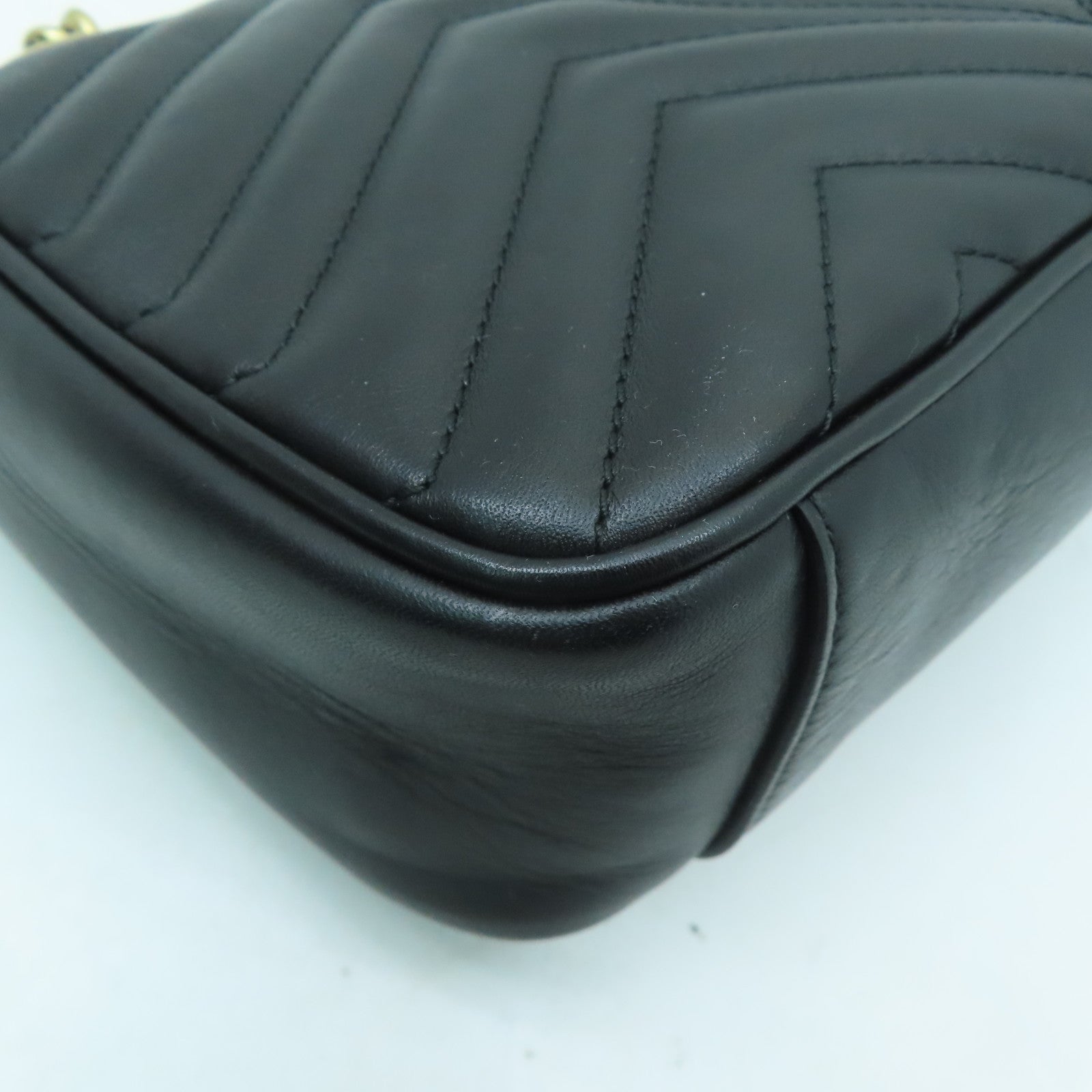GUCCI 牛皮皮革GG Marmont Shoulder Bag金扣鏈帶肩背袋黑色