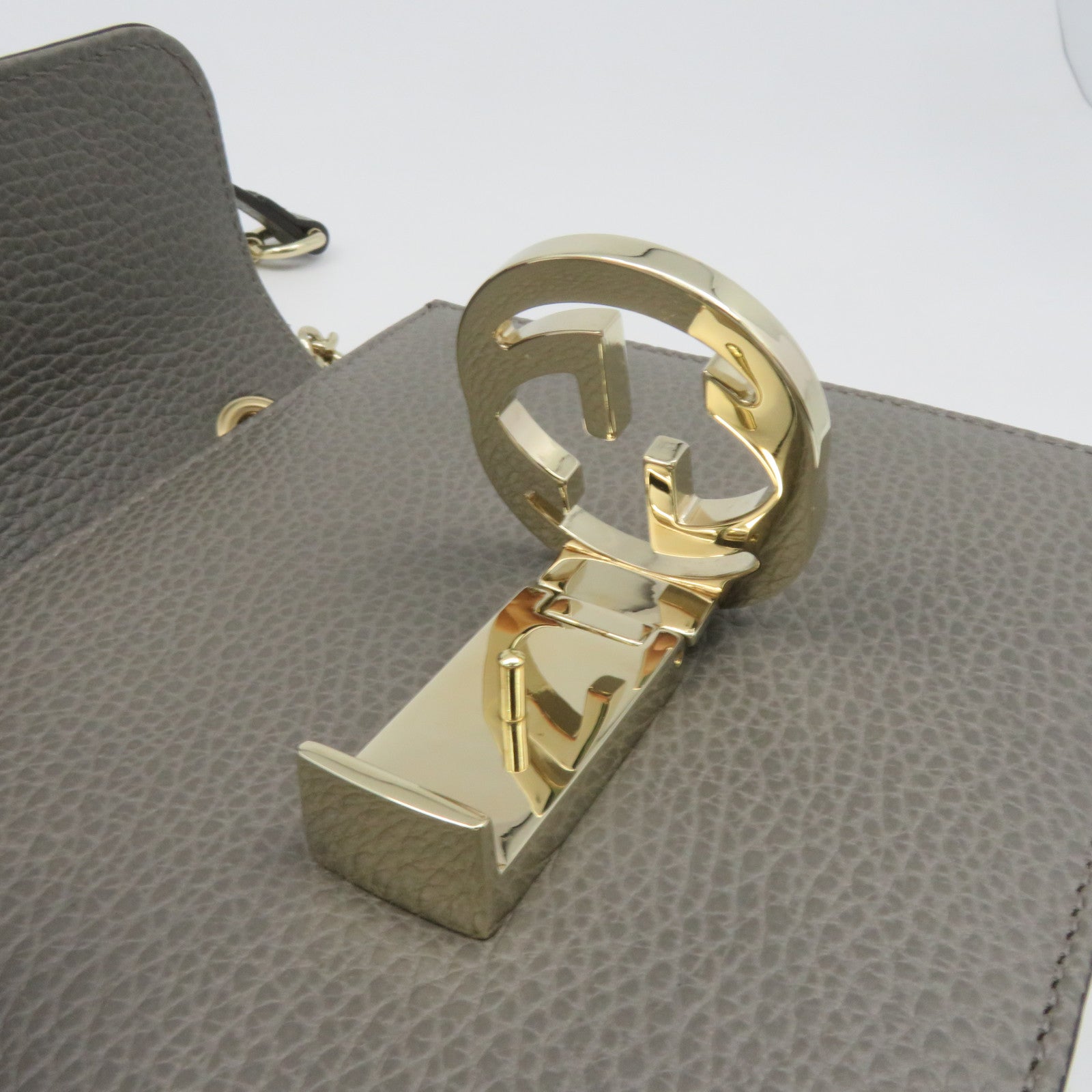 GUCCI 牛皮皮革Chain Shoulder Bag链带肩背袋灰色