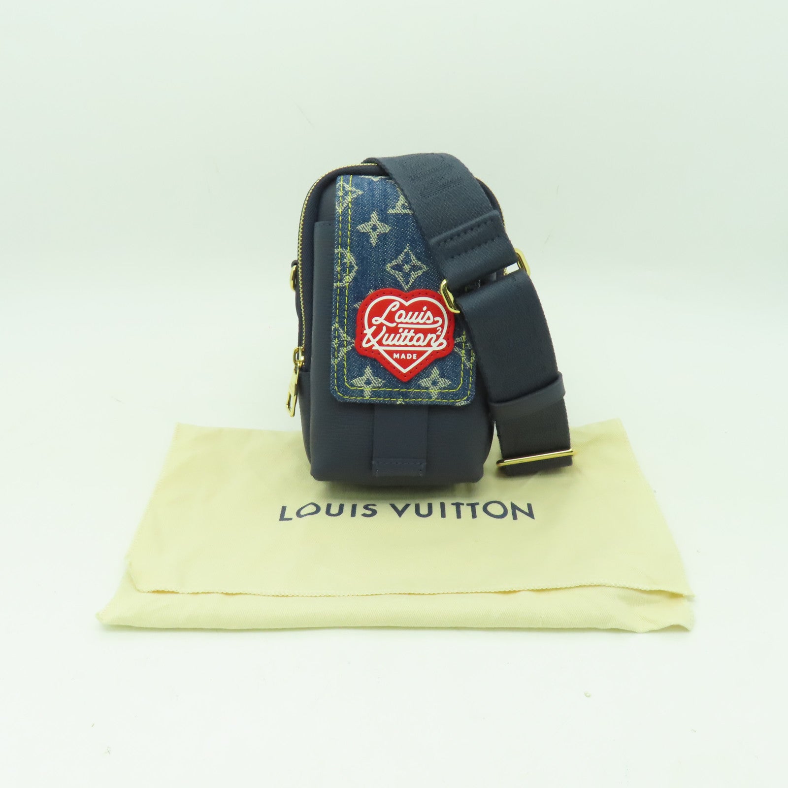 LOUIS VUITTON Monogram Denim Flap Double Phone Pouch金扣肩背袋深藍色