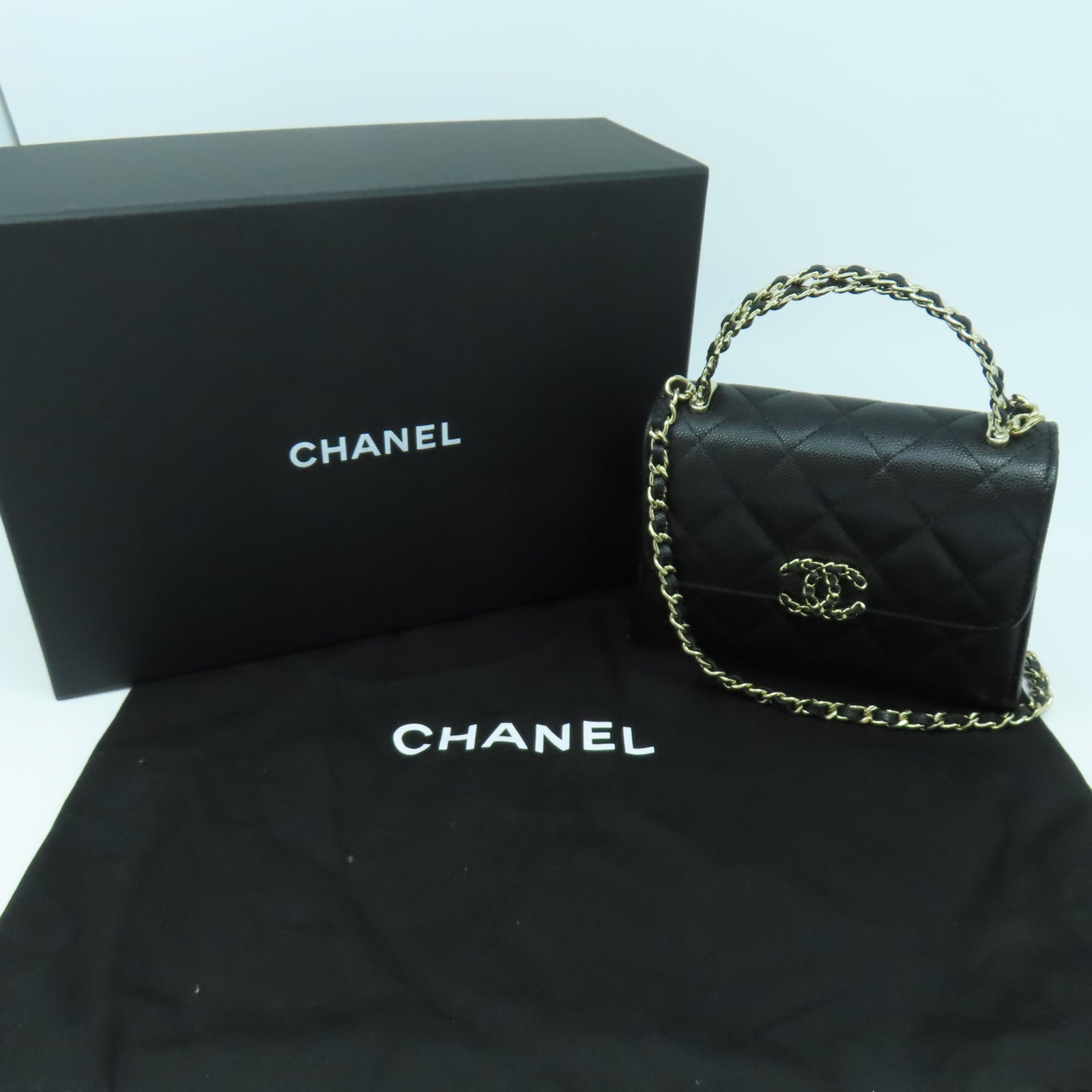 CHANEL 菱格Caviar皮革Chain Shoulder銀扣鏈帶手挽肩背兩用袋黑色