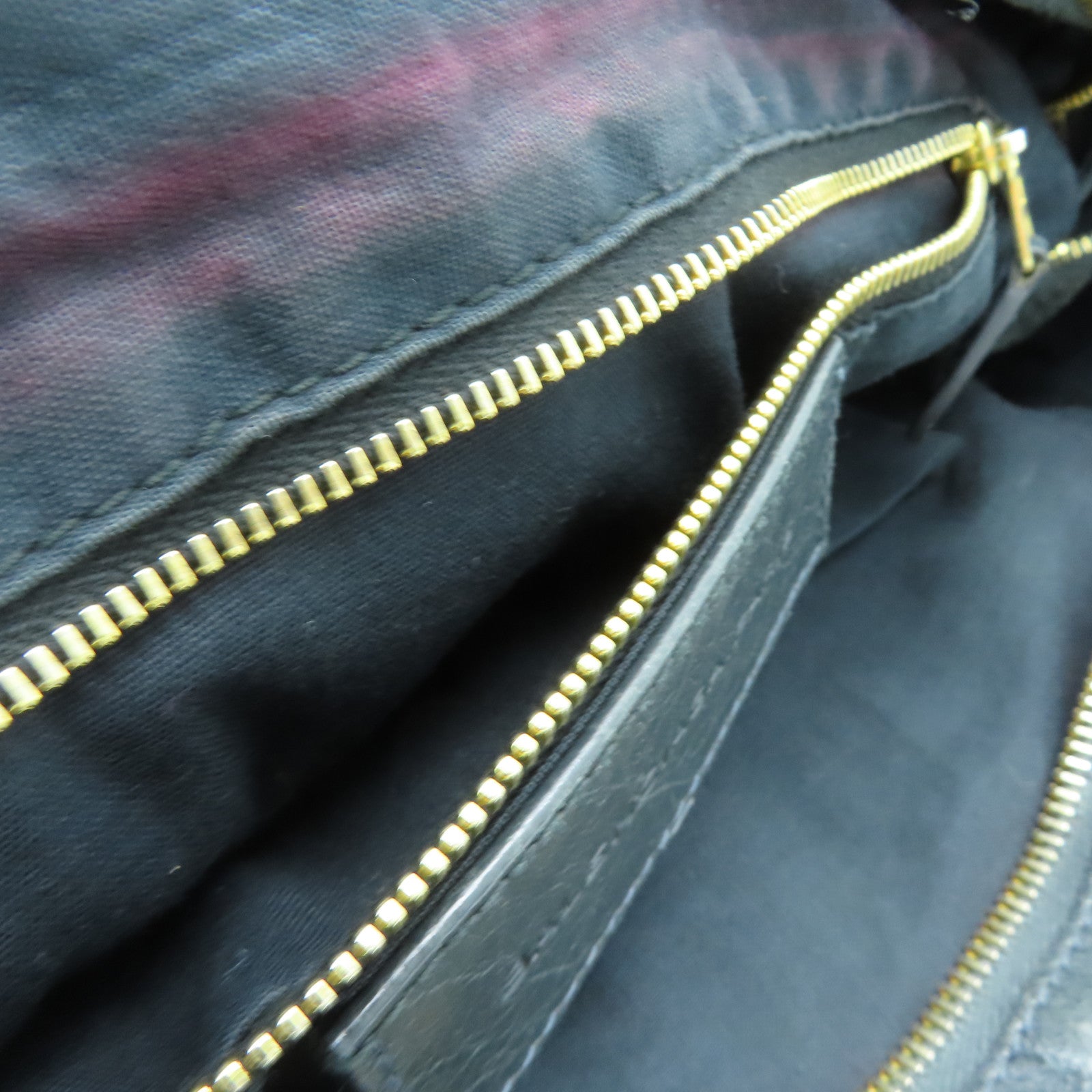 BALENCIAGA Sheepskin Leather Giant City Handle Shoulder Bag Gray