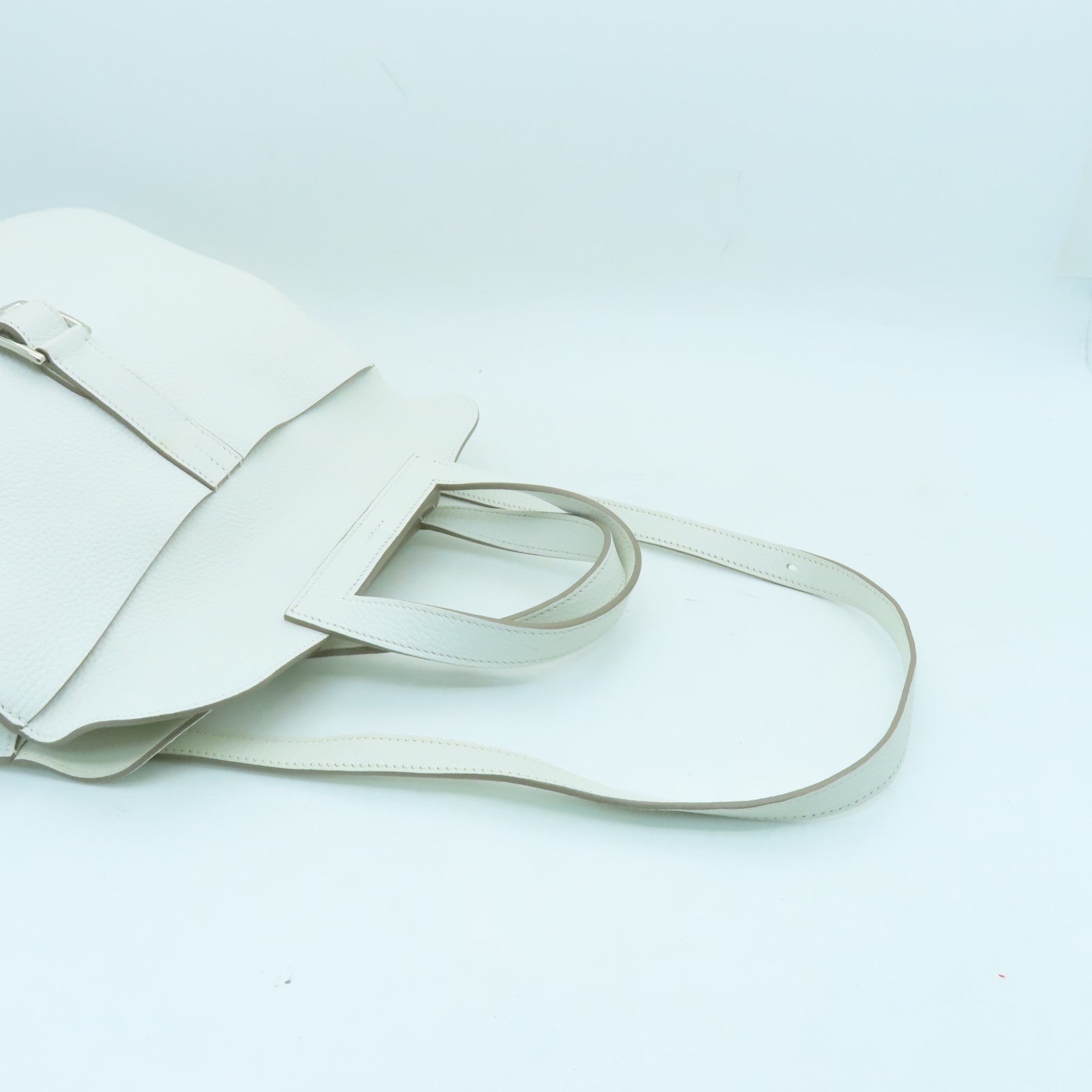 HERMES Clemence Leather Halzan 31 Silver Buckle Handle Shoulder Bag Blanc White